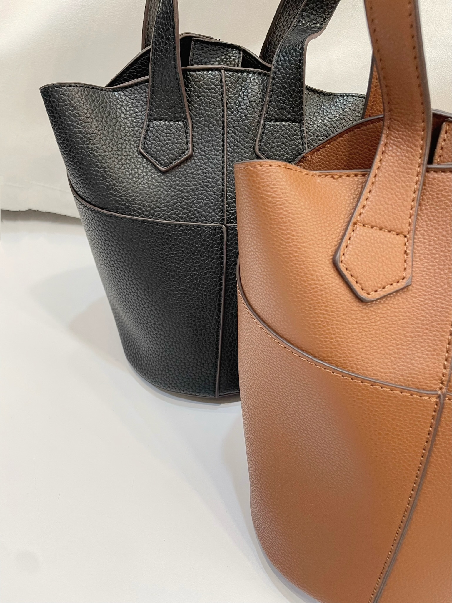 經典皮革水桶包