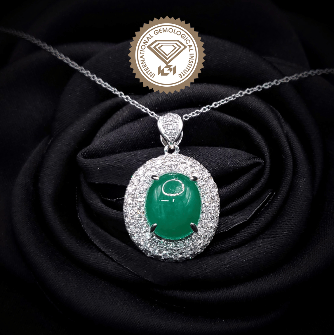 全新18K白金【單粒4卡97份綠寶石】配81份鑽石吊墜