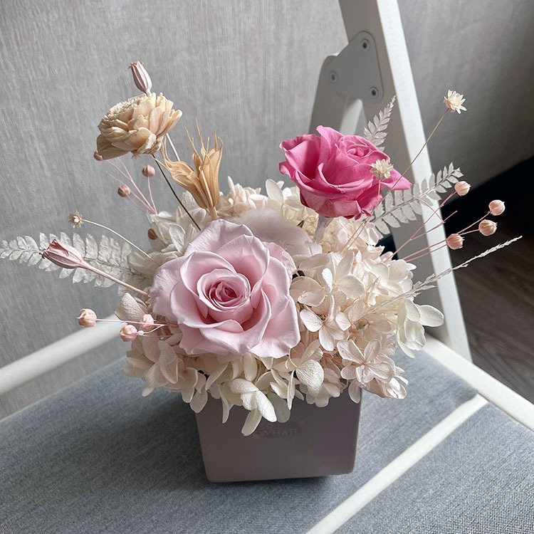 (1/26-28店休暫停出貨)永生玫瑰・桌花・現貨・可宅配（外縣市限本島)