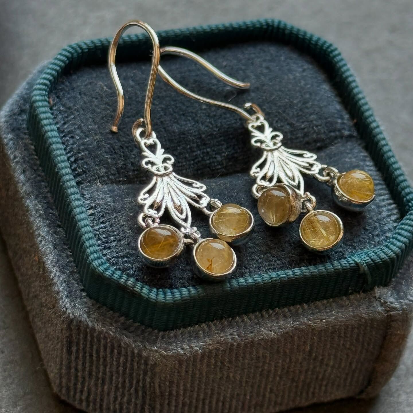 [原石] 鈦髮晶 水晶耳環