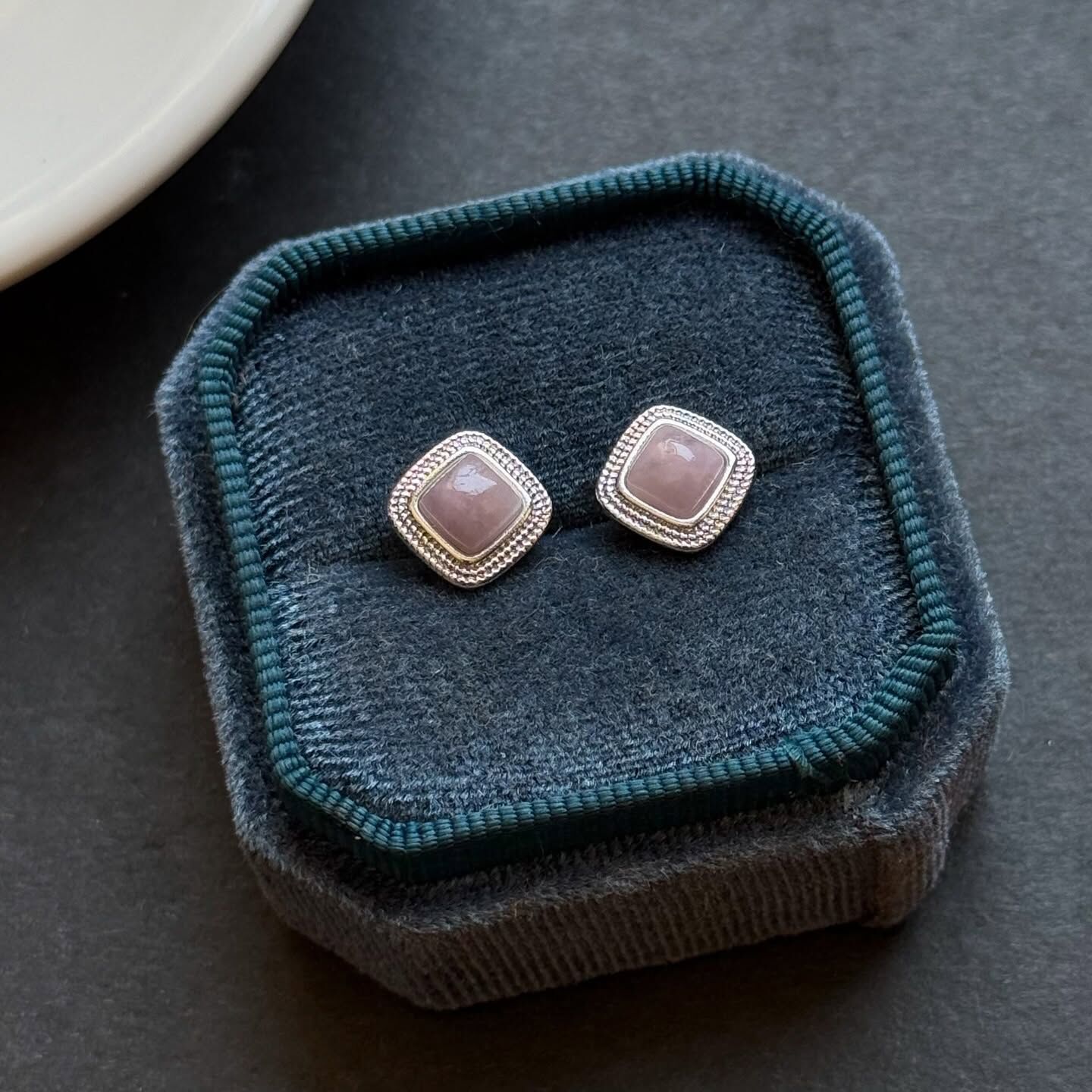 [原石] 紫鋰輝 925銀耳環