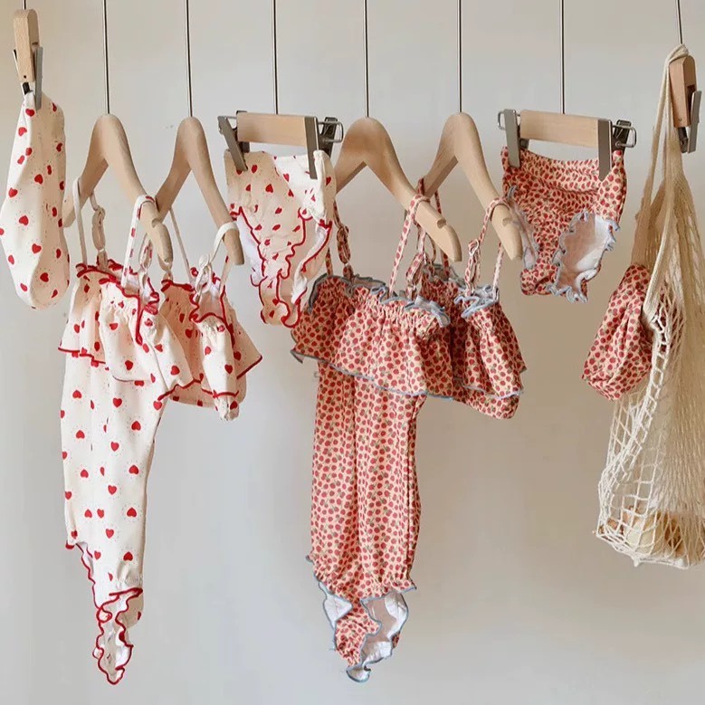 愛心樹莓比基尼 & 連身泳衣套裝 / 2款