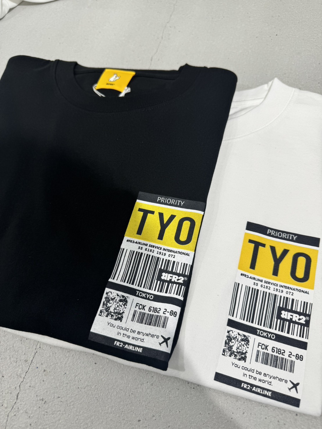 【#FR2】東京店鋪限定行李貼條短TEE