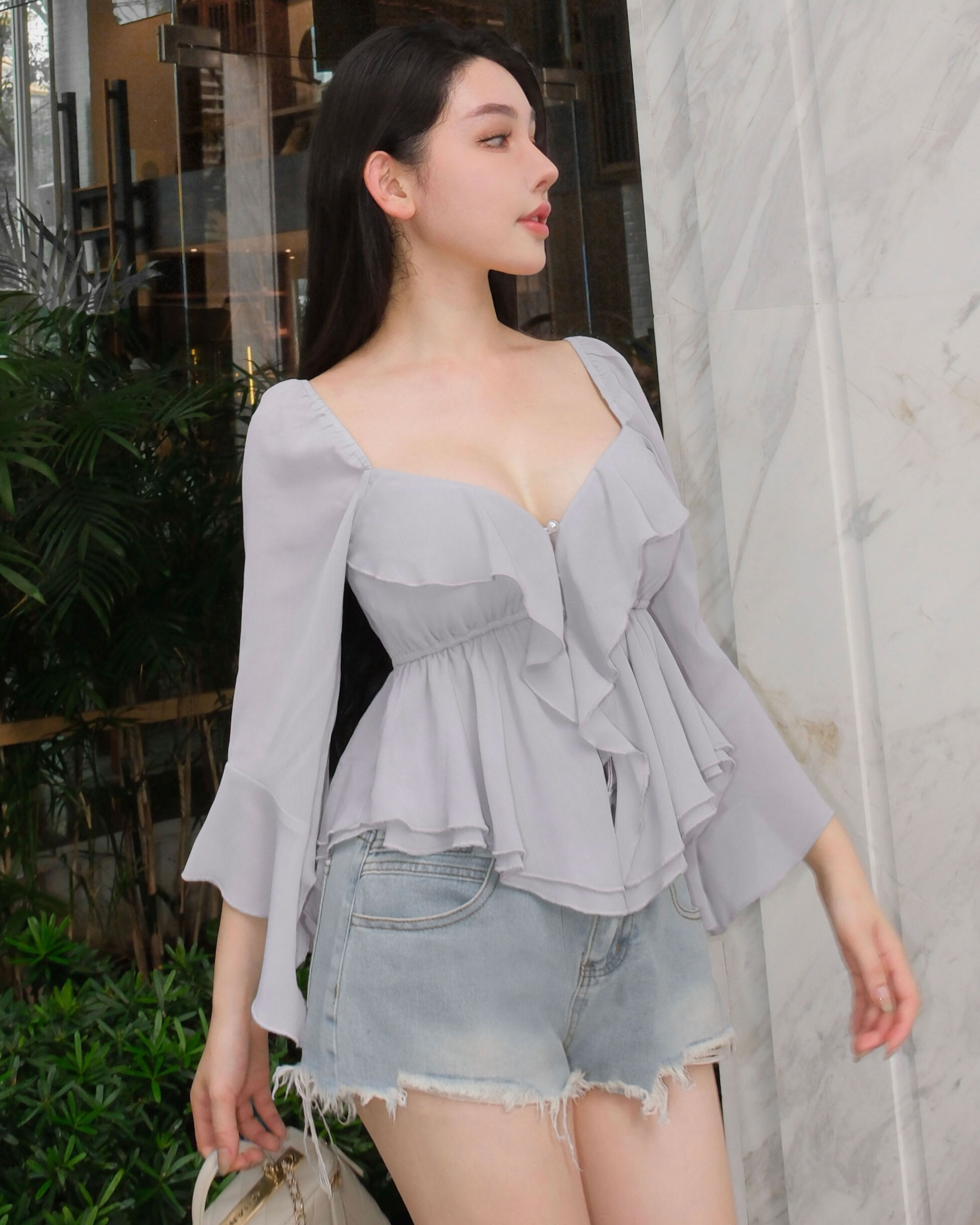 訂製-氣質荷葉水袖珍珠釦上衣