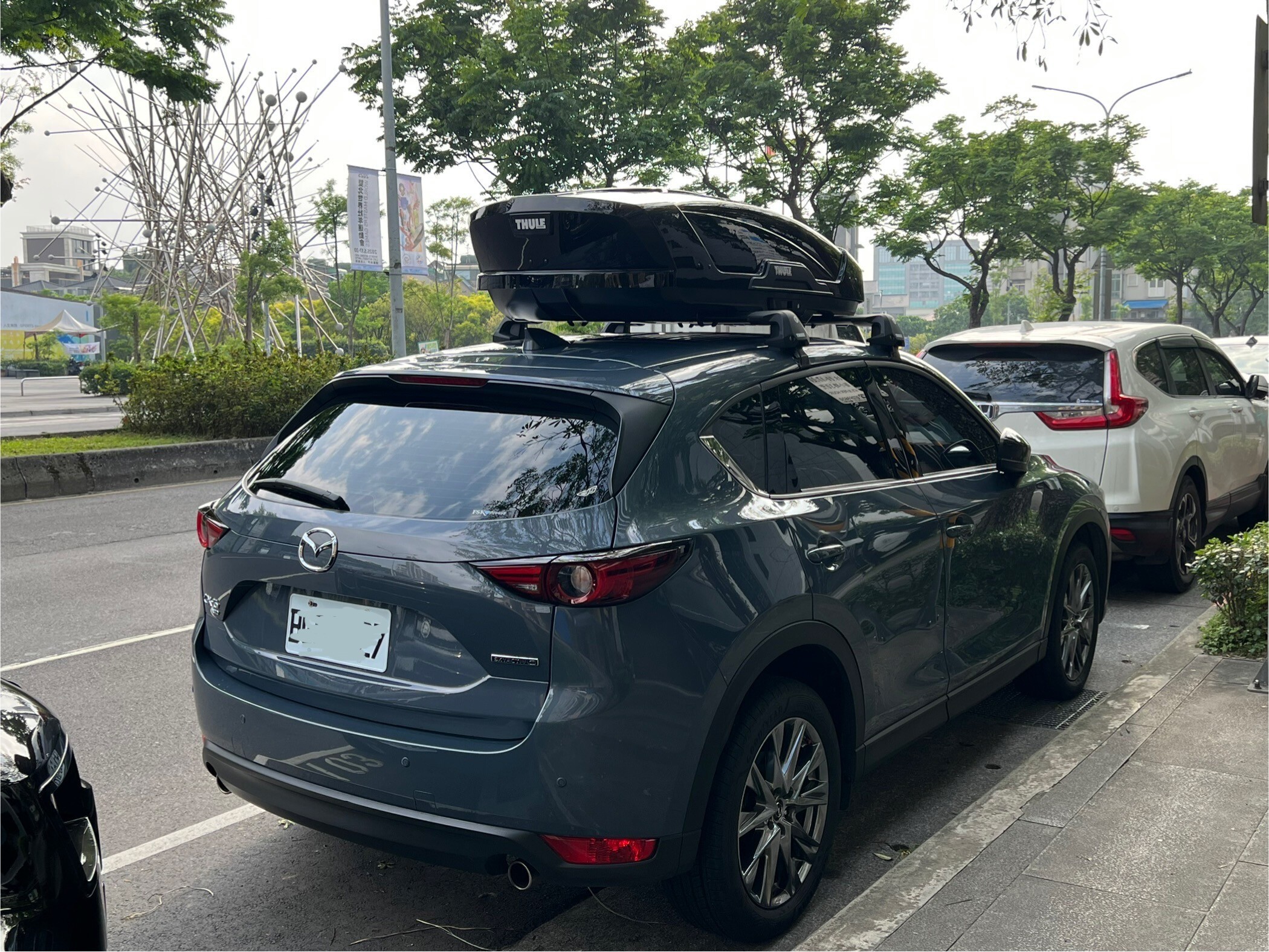 THULE Motion XT M (Mazda-CX5) 車頂行李箱(專用車頂架另購)
