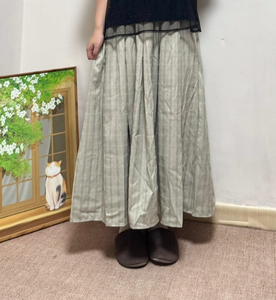 英倫風～格紋壓摺半身裙