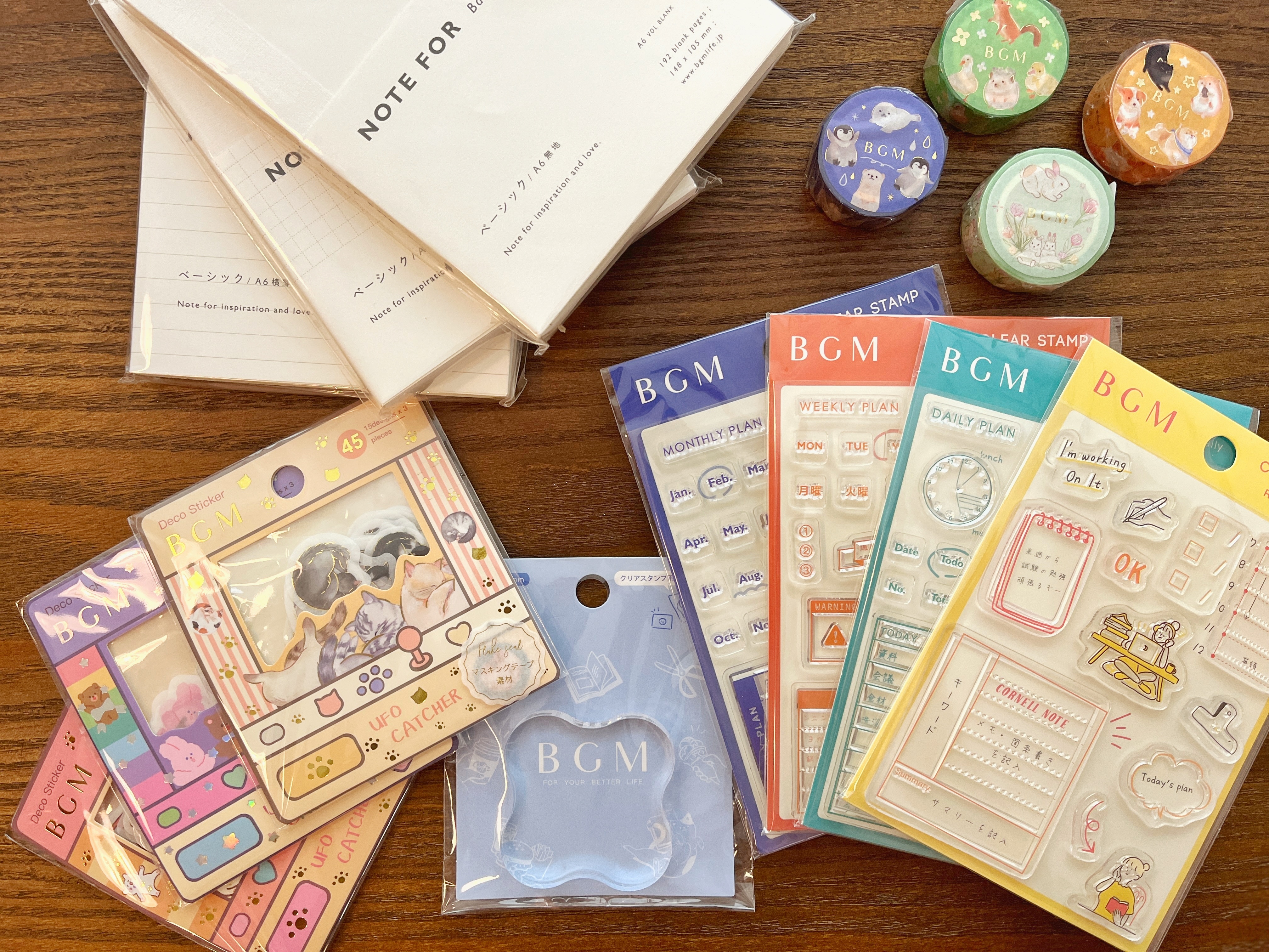 紙筆墨,香港,文具 店,文具 舖,日本文具,貼紙,原子 筆,鉛筆,手帳,絲襪,塔羅牌,雷諾曼