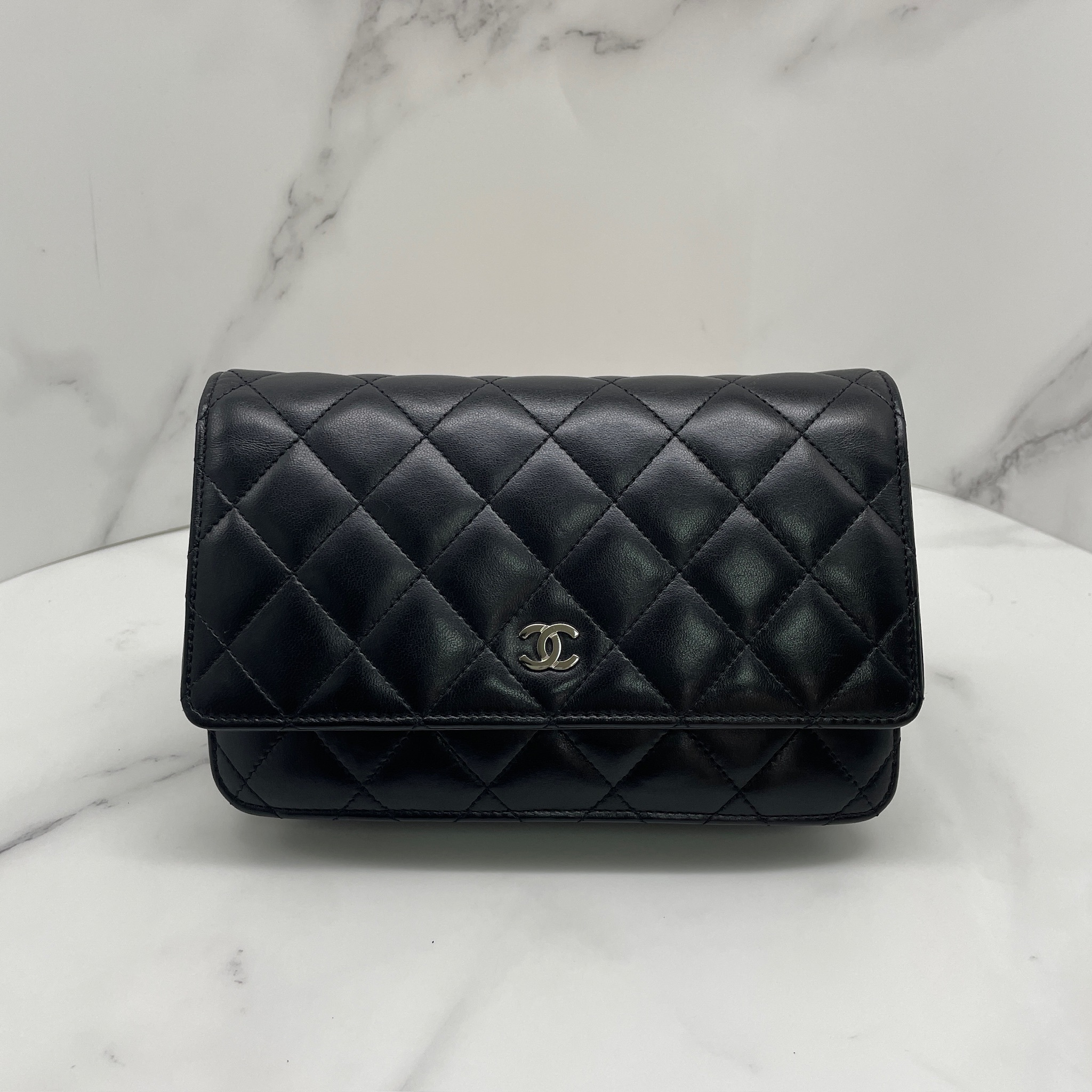 Chanel  WOC ( Black /  Shw )