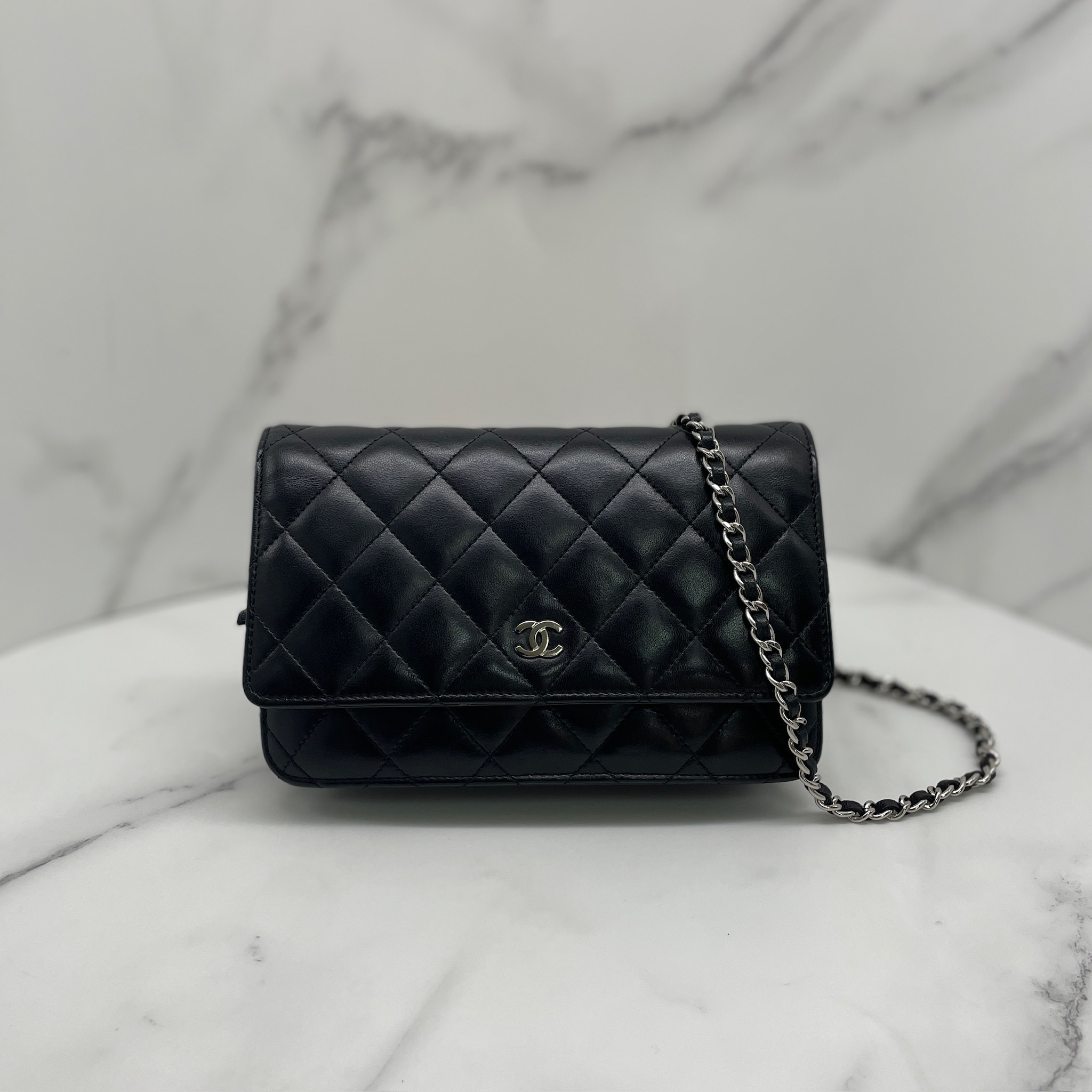 Chanel  WOC ( Black /  Shw )