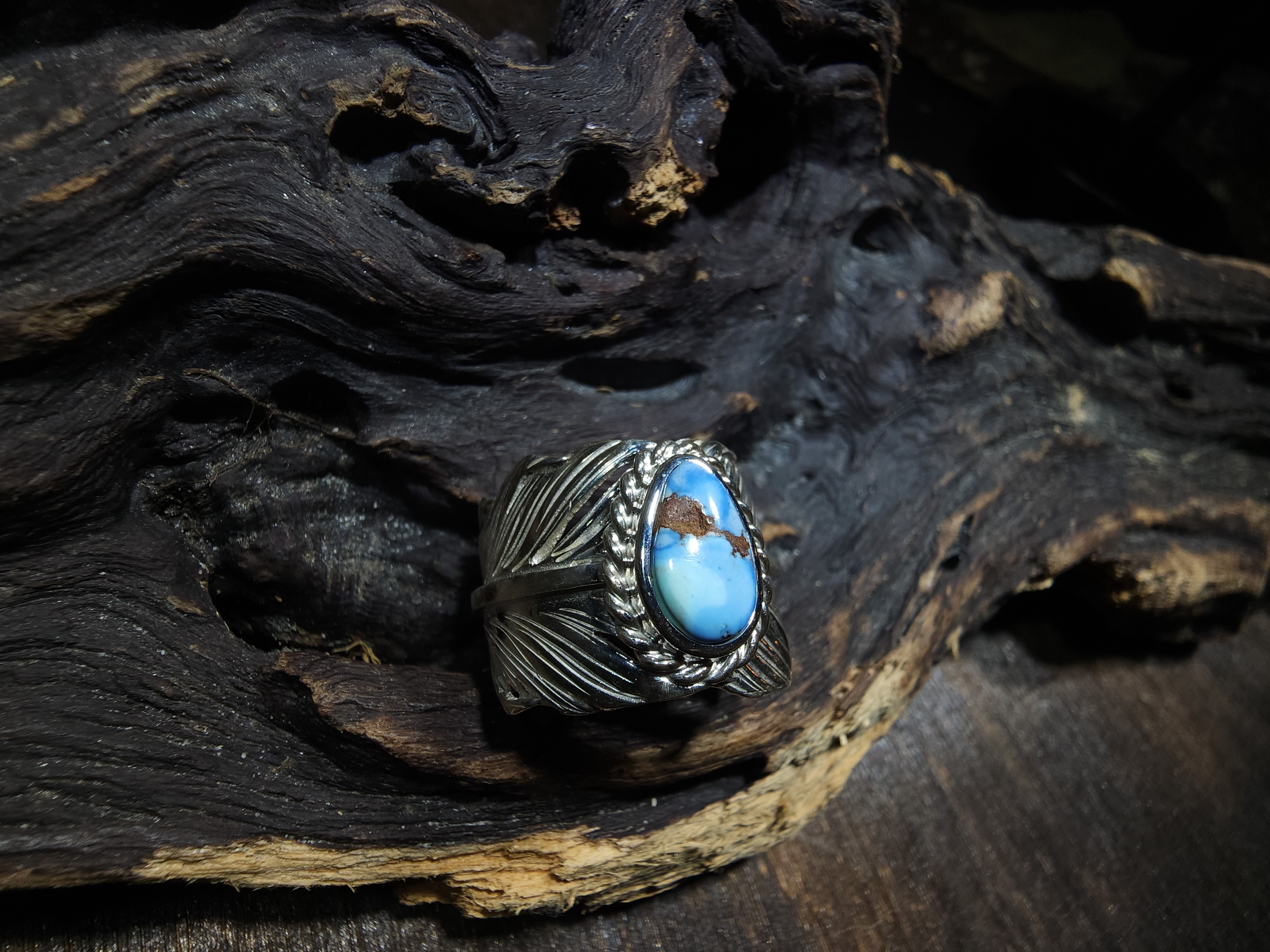 *Black Venom Jewelry- Freedom & Prayer 純銀勃羽戒鑲Golden Hill 松石