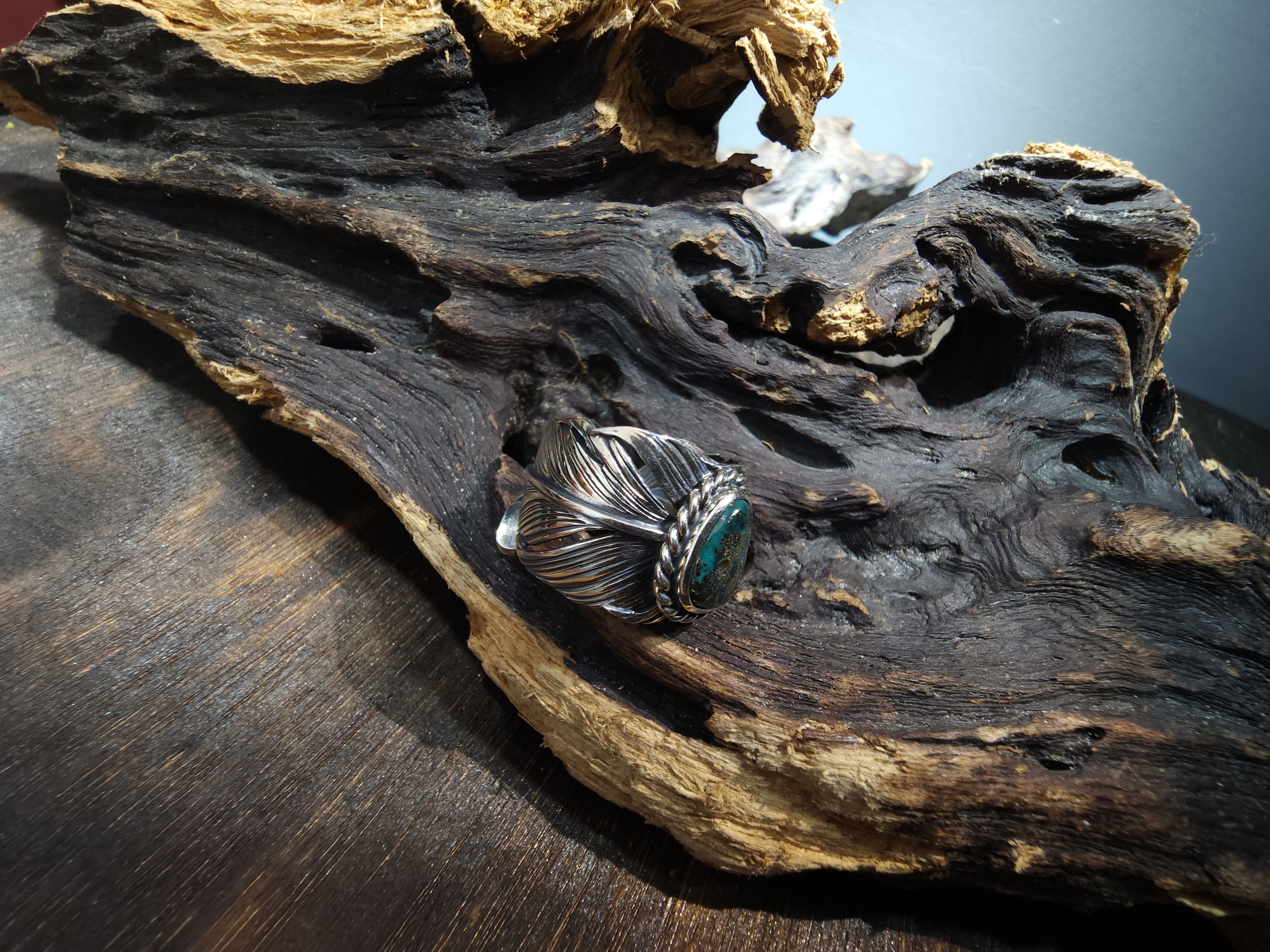 *Black Venom Jewelry- Freedom & Prayer 純銀勃羽戒鑲Morenci II 松石