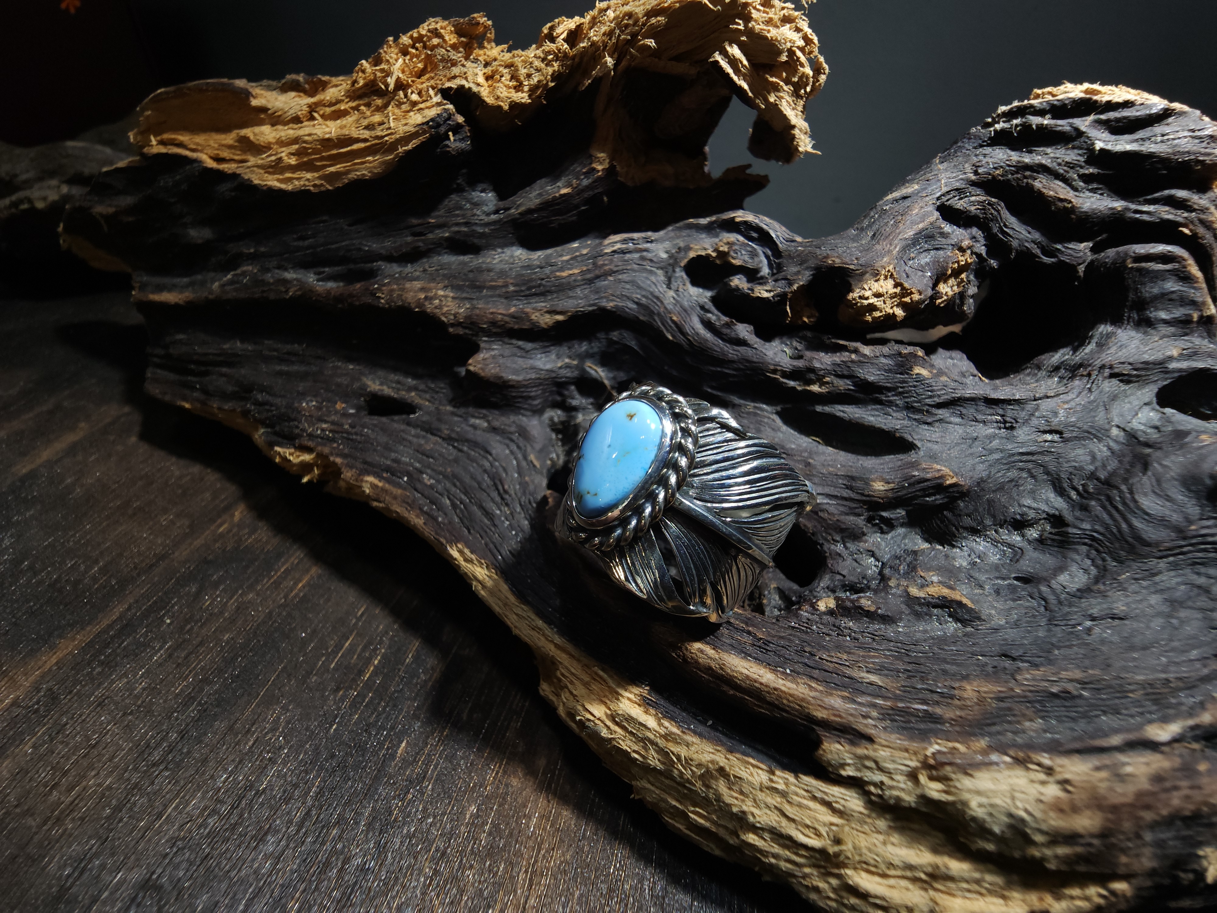 *Black Venom Jewelry- Freedom & Prayer 純銀勃羽戒鑲Golden Hill 松石