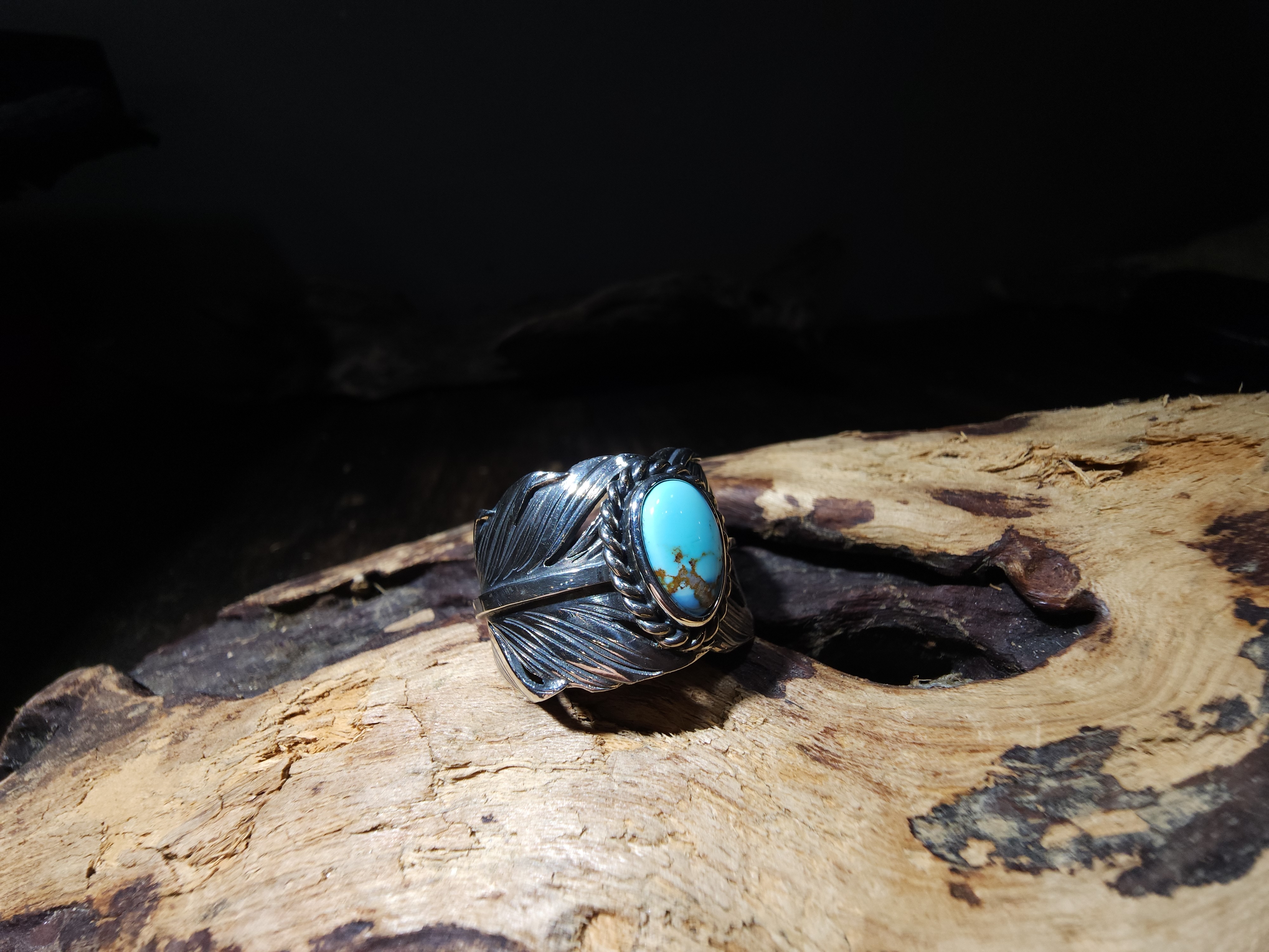 *Black Venom Jewelry- Freedom & Prayer 純銀勃羽戒鑲Golden Hill 松石