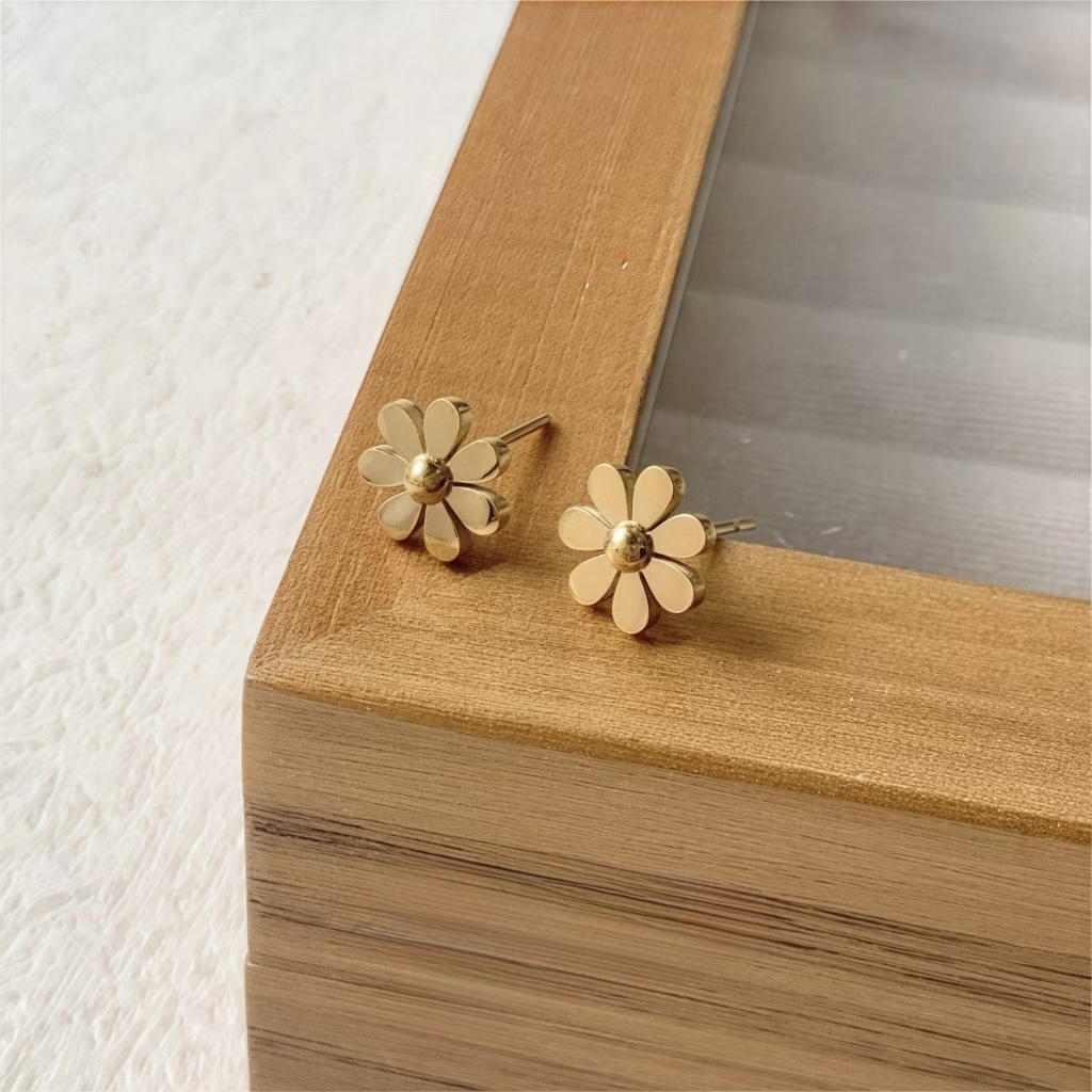 GD”小金雛菊鈦鋼耳釘/戒指/耳墜系列【春季限定】