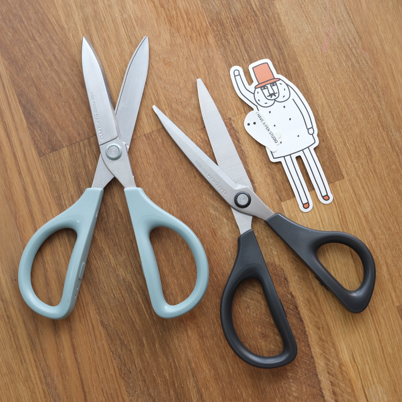 SAXA 空氣彈力剪刀 左右手都可用 鈦加工 不沾黏 藍｜KOKUYO 日本