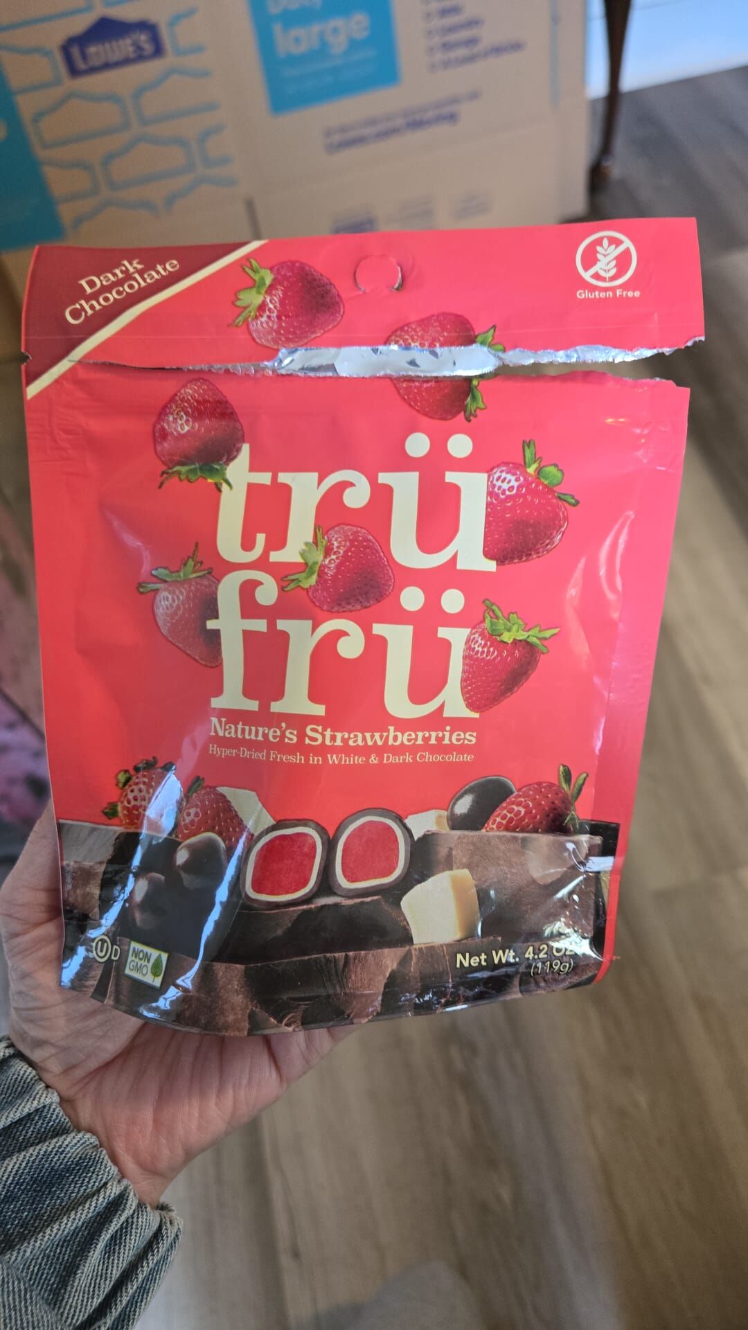 [U] CW TRU FRU NATURE'S STRAWBERRIES DARK CHOCOLATE, 119 G, 850241008026 (UCW51)