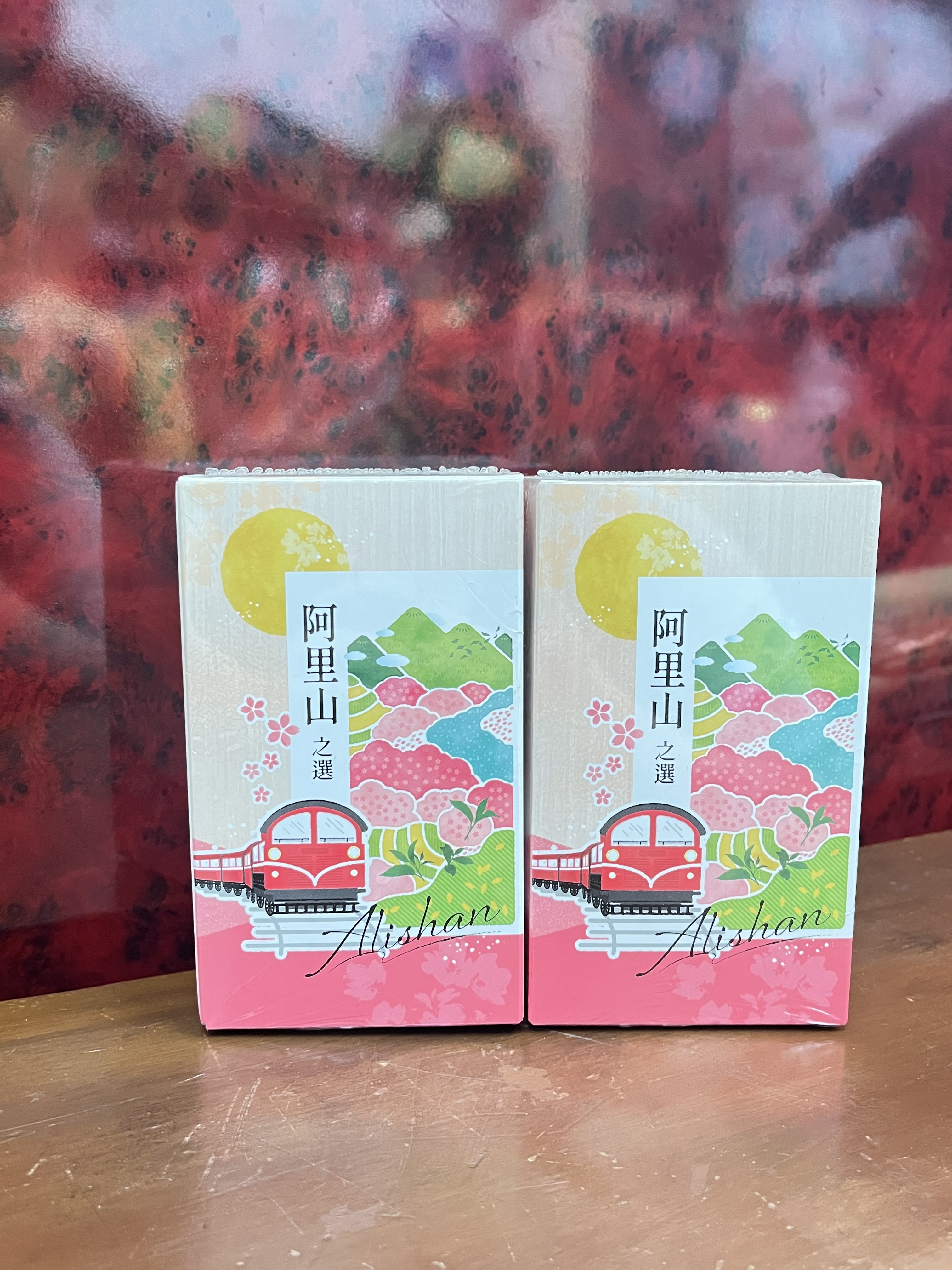 阿里山冬烏龍 150公克，附紙盒