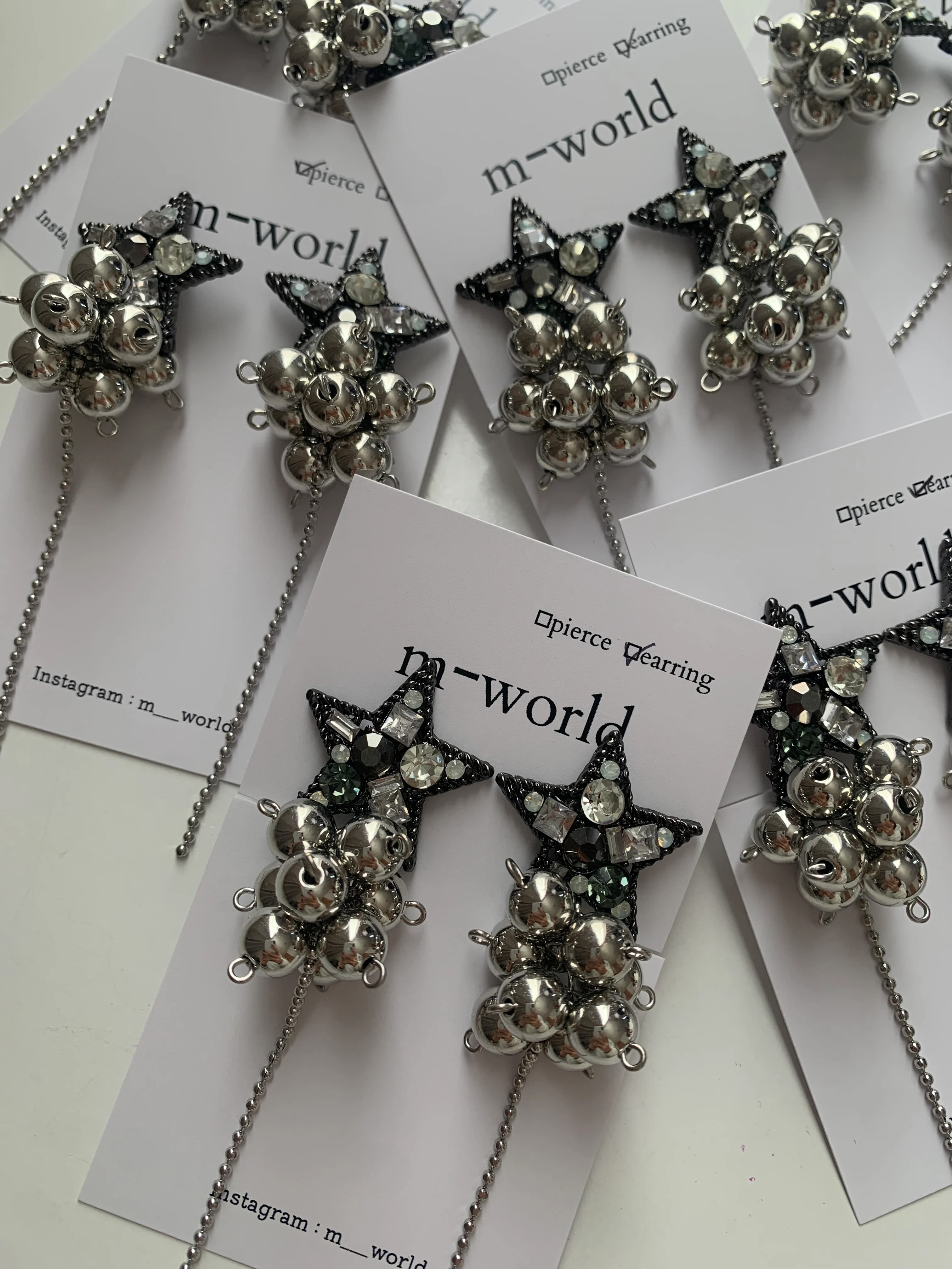 [m-world] black star ball | 耳夾 | NO.2