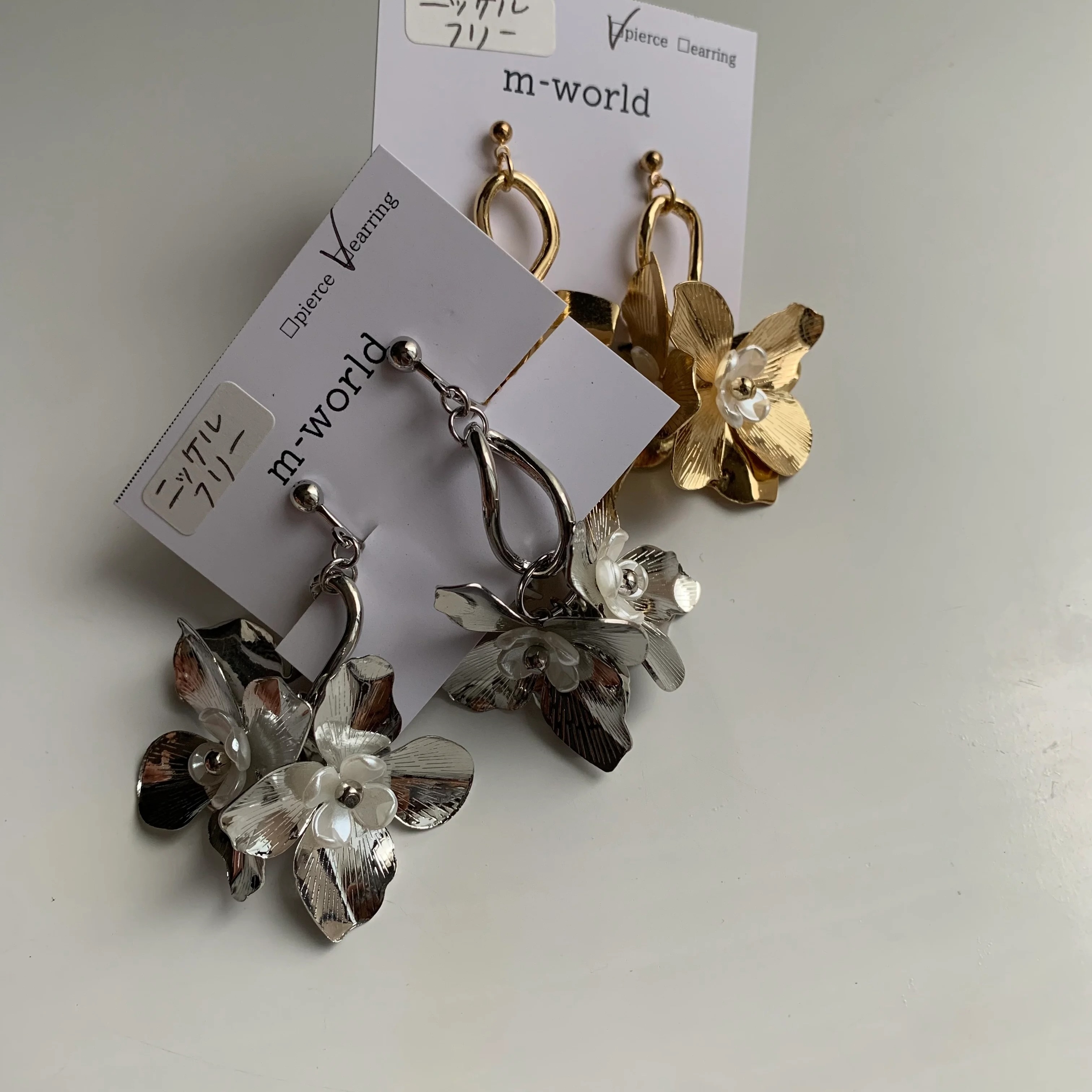 [m-world] pearl big flower (silver) | 耳針 | NO.15