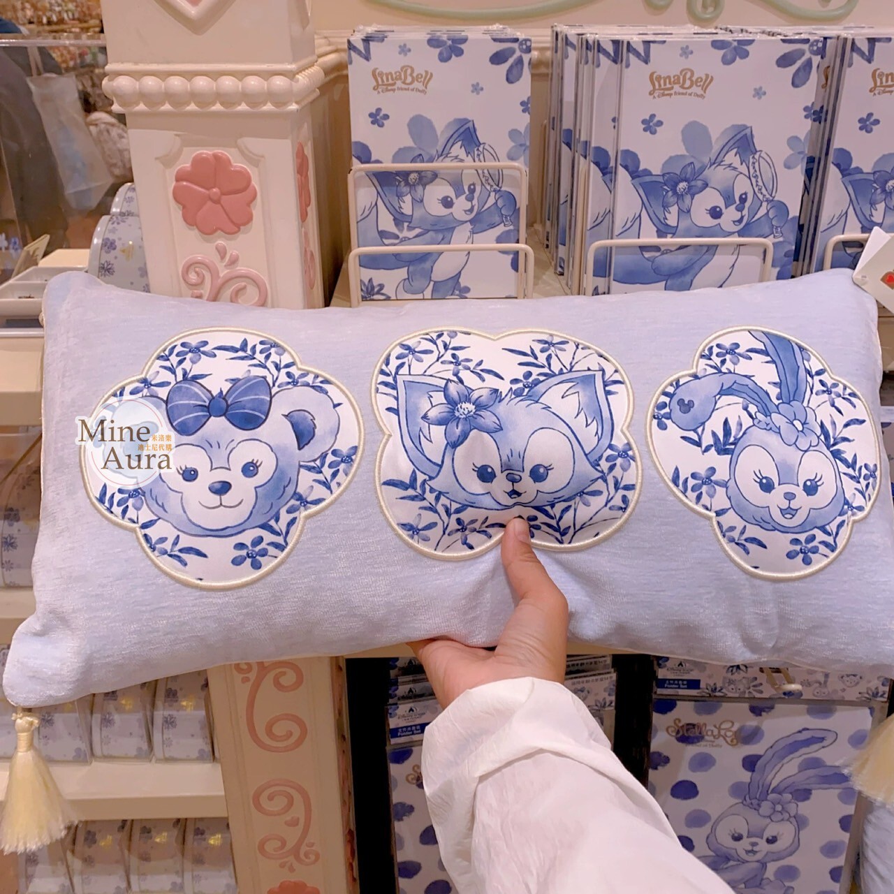 (限時特價) 達菲 Duffy 與好友們 青花系列 圖案 抱枕 靠墊 枕頭 -上海迪士尼樂園