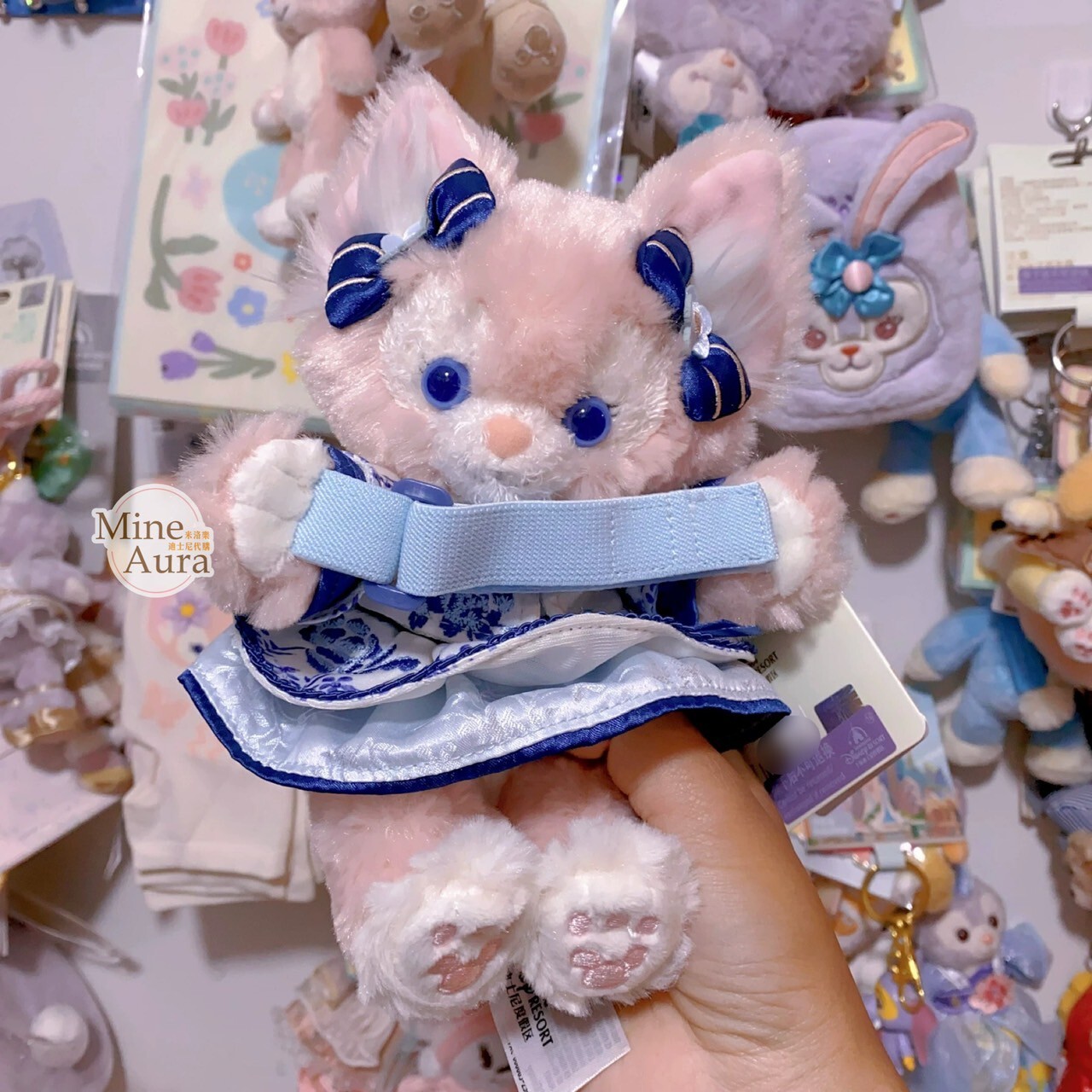 達菲 Duffy 與好友們 青花系列 玲娜貝兒 Lina bell 抱抱 絨毛 造型 窗簾束帶 窗簾綁帶 -上海迪士尼樂園