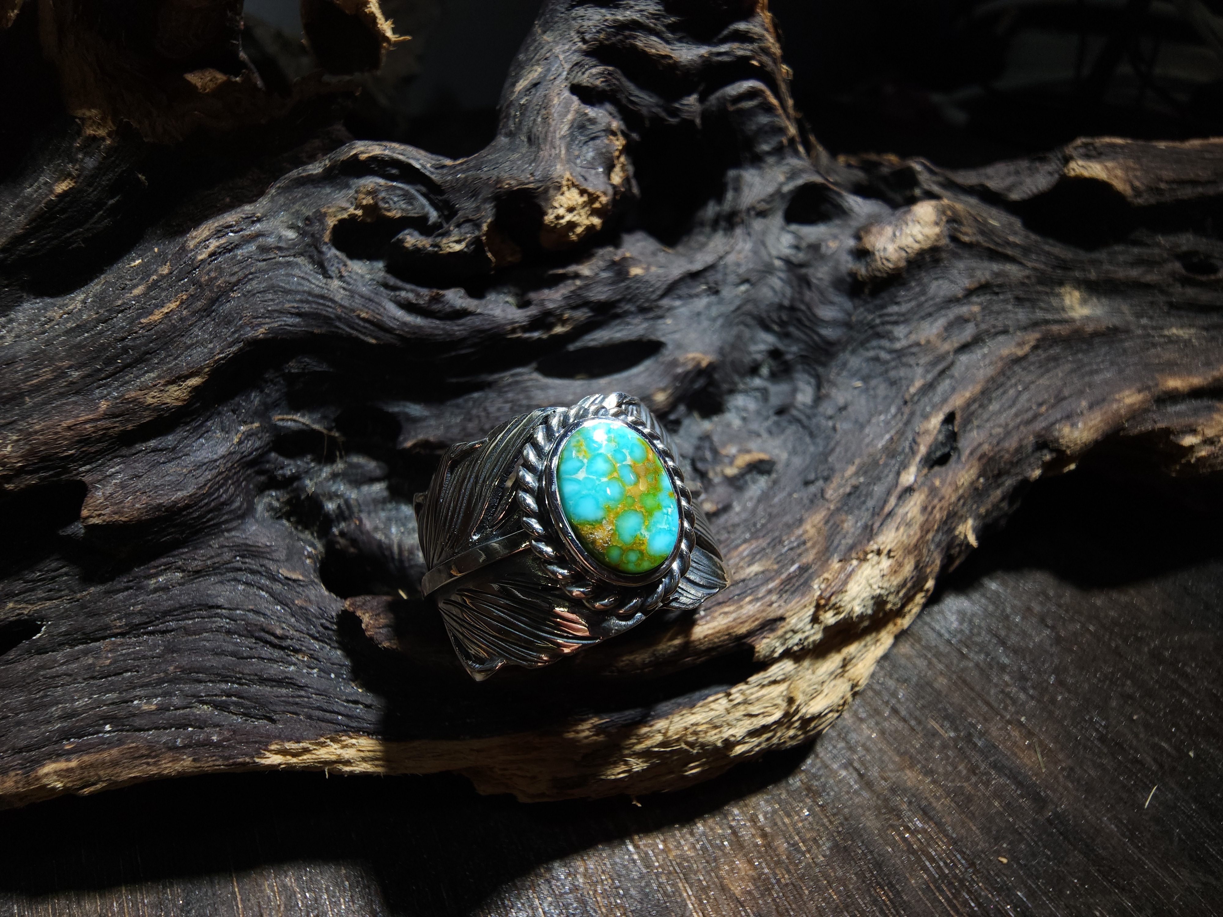 *Black Venom Jewelry- Freedom & Prayer 純銀勃羽戒鑲Sonora Gold 松石