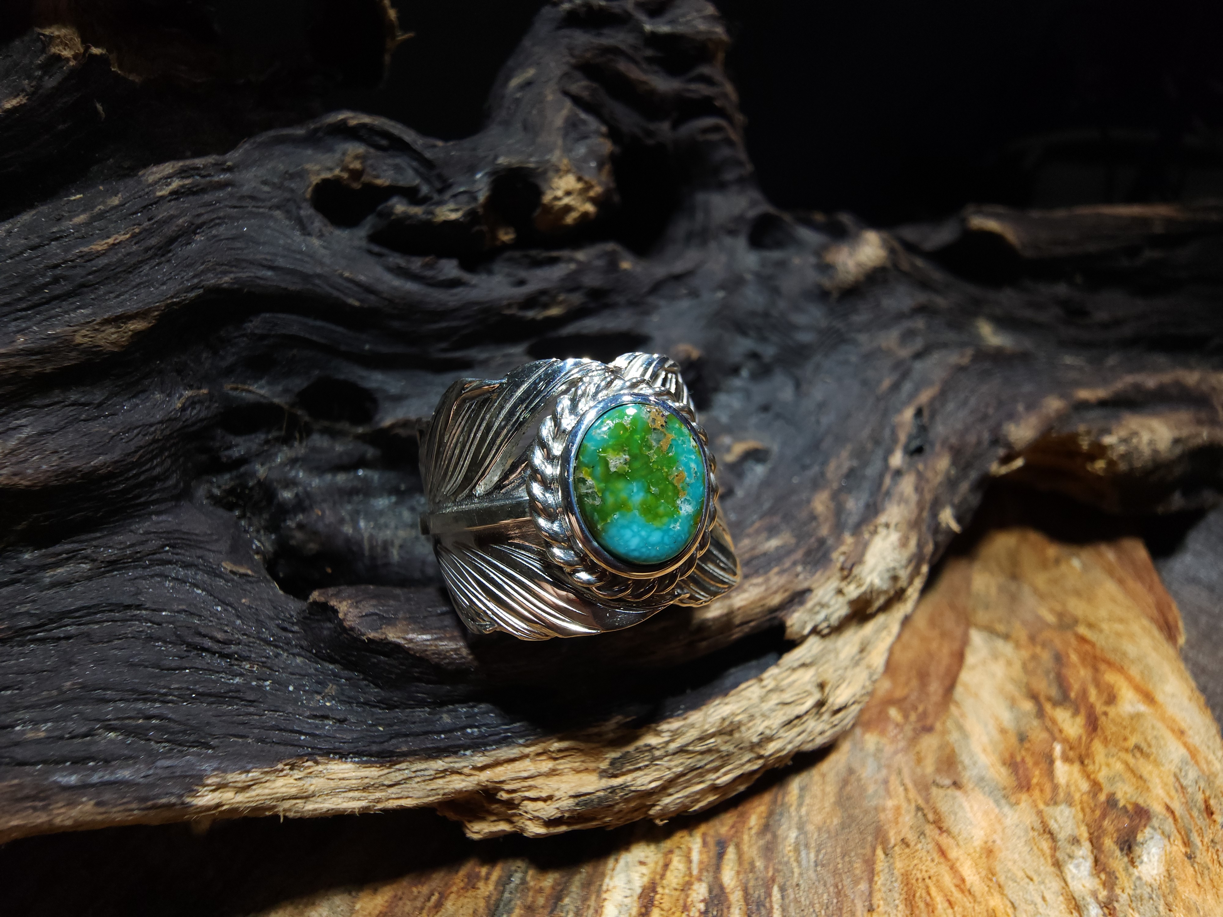 *Black Venom Jewelry- Freedom & Prayer 純銀勃羽戒鑲Sonora Gold 松石