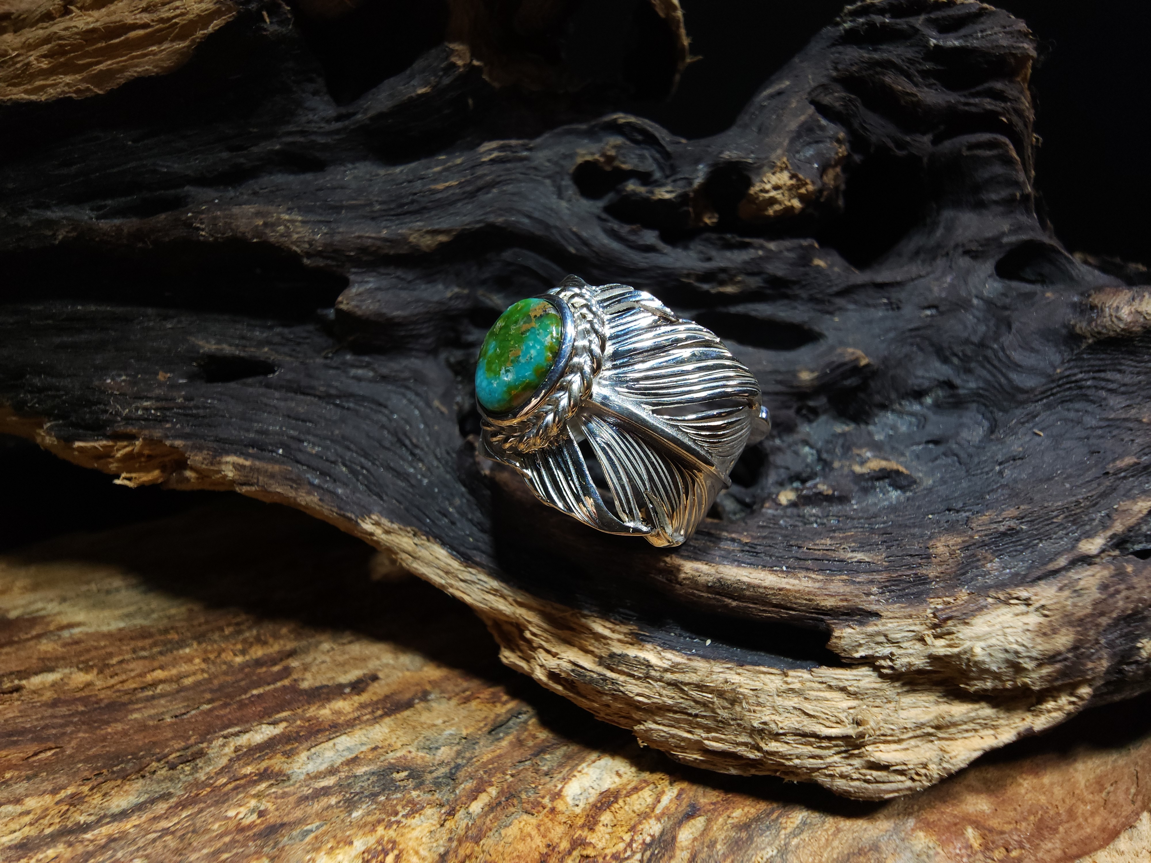 *Black Venom Jewelry- Freedom & Prayer 純銀勃羽戒鑲Sonora Gold 松石