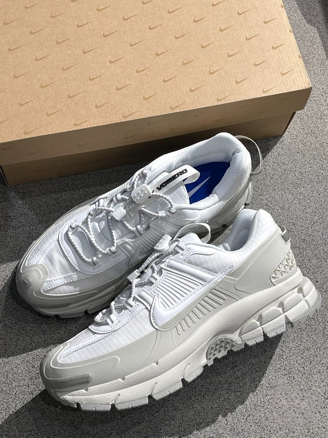 Nike Zoom Vomero Roam 防潑水 抽繩 機能 骨白色