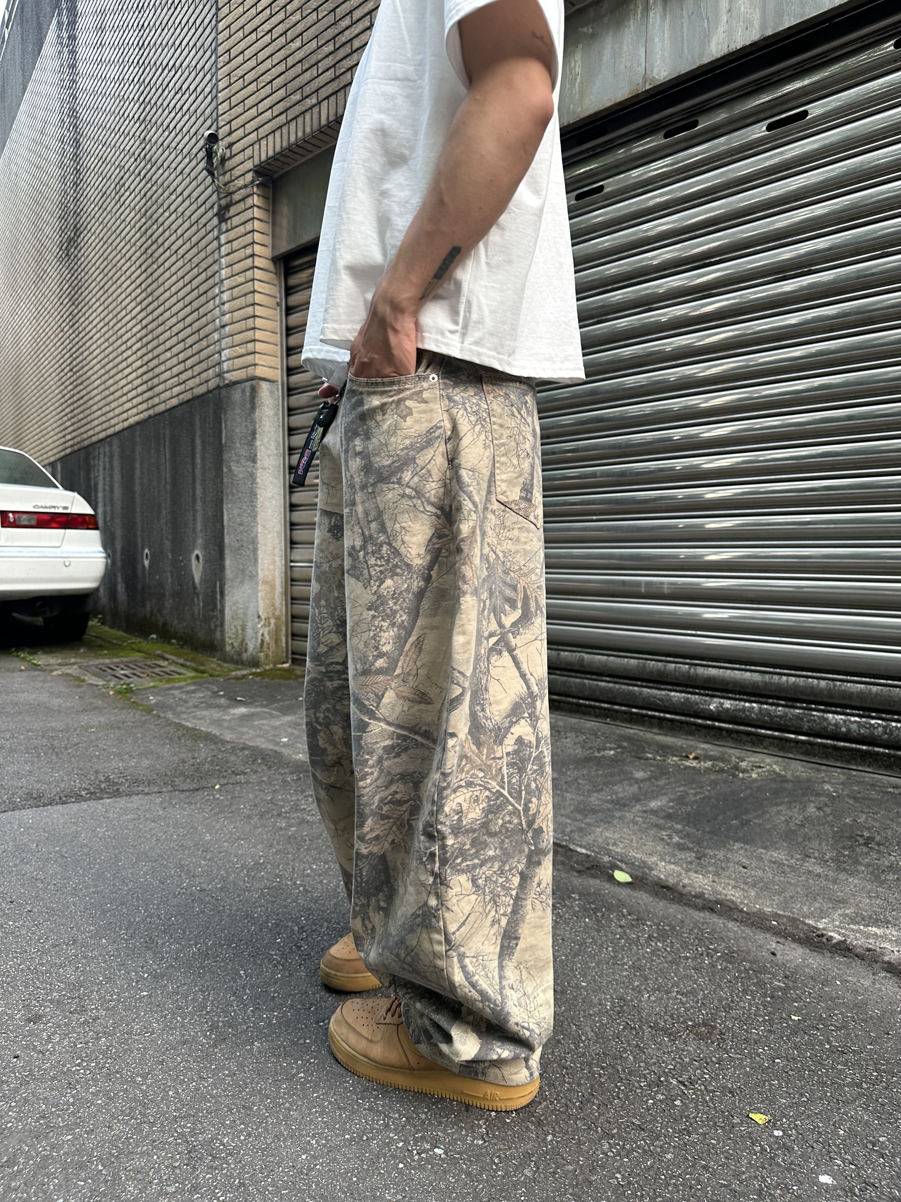 枯木逢春 樹枝 迷彩 直筒 牛仔褲