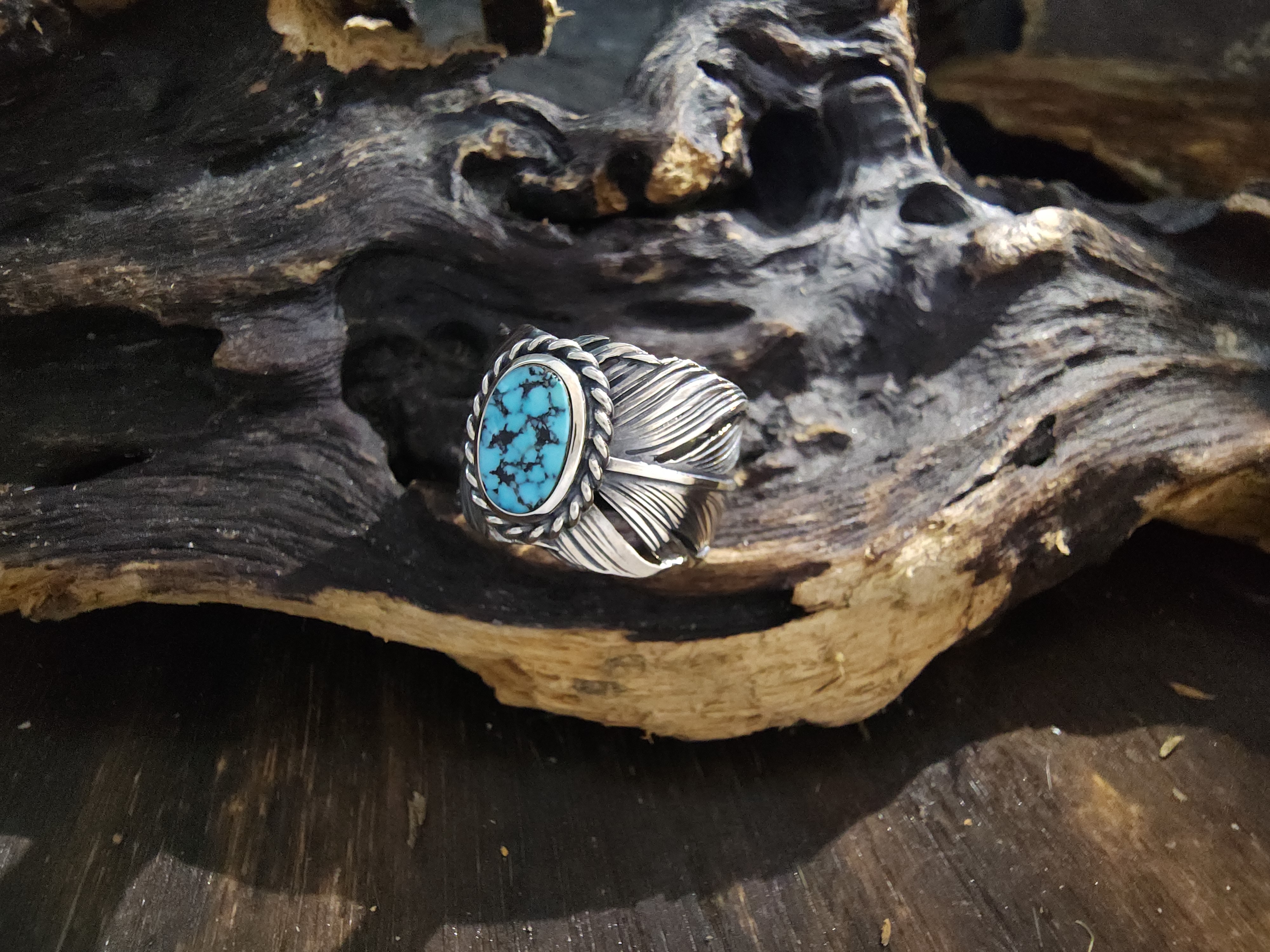 *Black Venom Jewelry- Freedom & Prayer 純銀勃羽戒鑲Kingman  松石