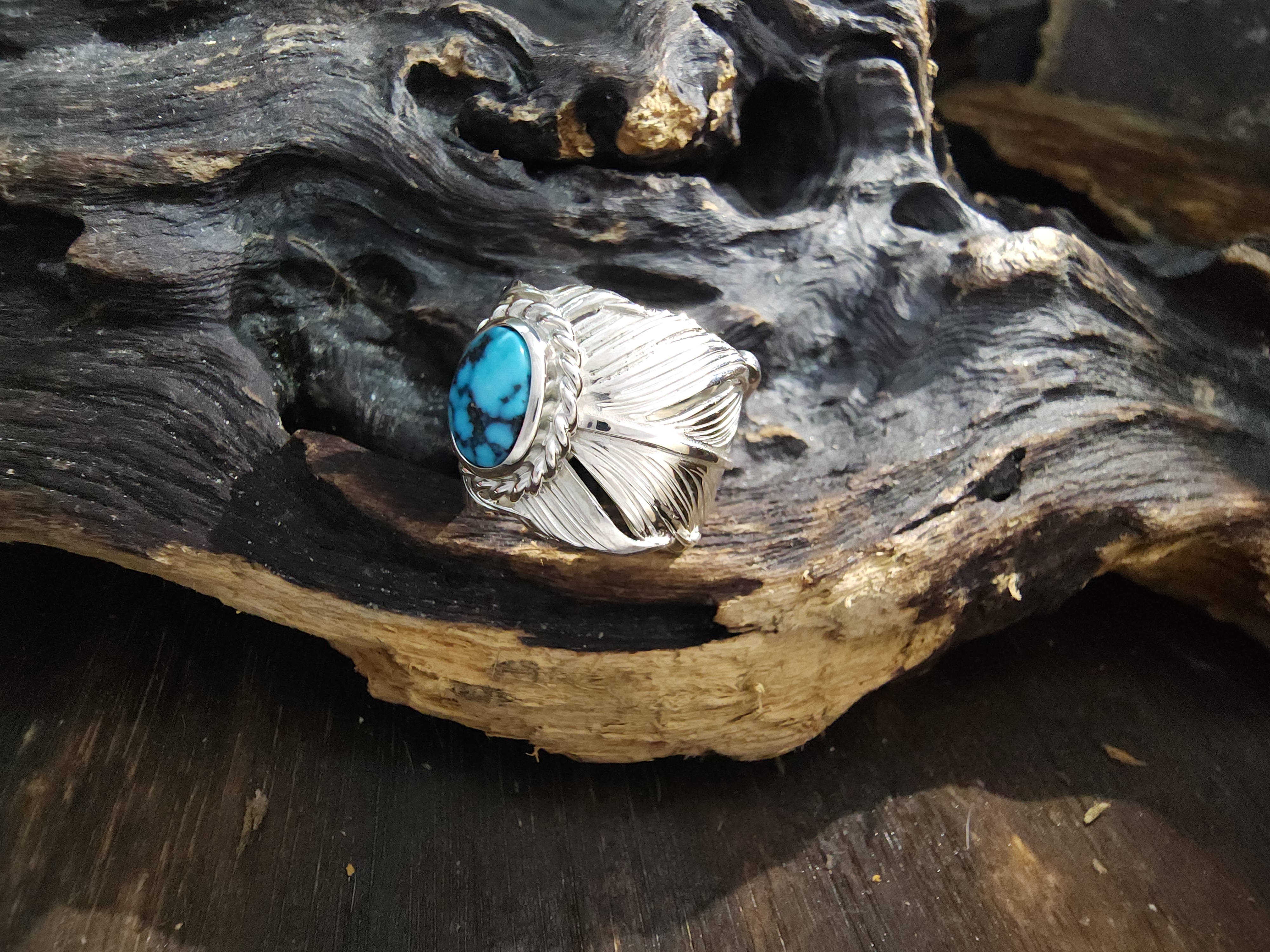 *Black Venom Jewelry- Freedom & Prayer 純銀勃羽戒鑲Kingman  松石