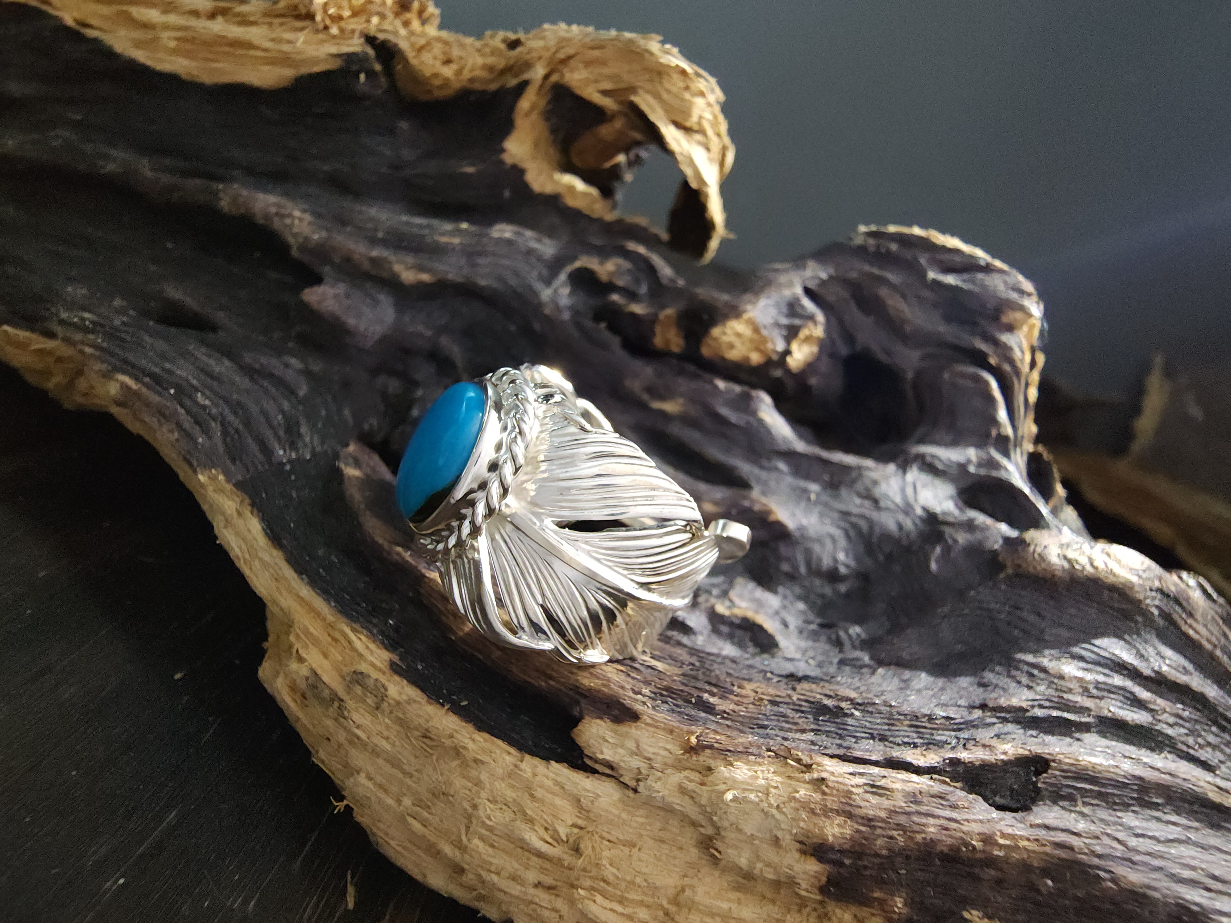 *Black Venom Jewelry- Freedom & Prayer 純銀勃羽戒鑲 Nacozari 松石