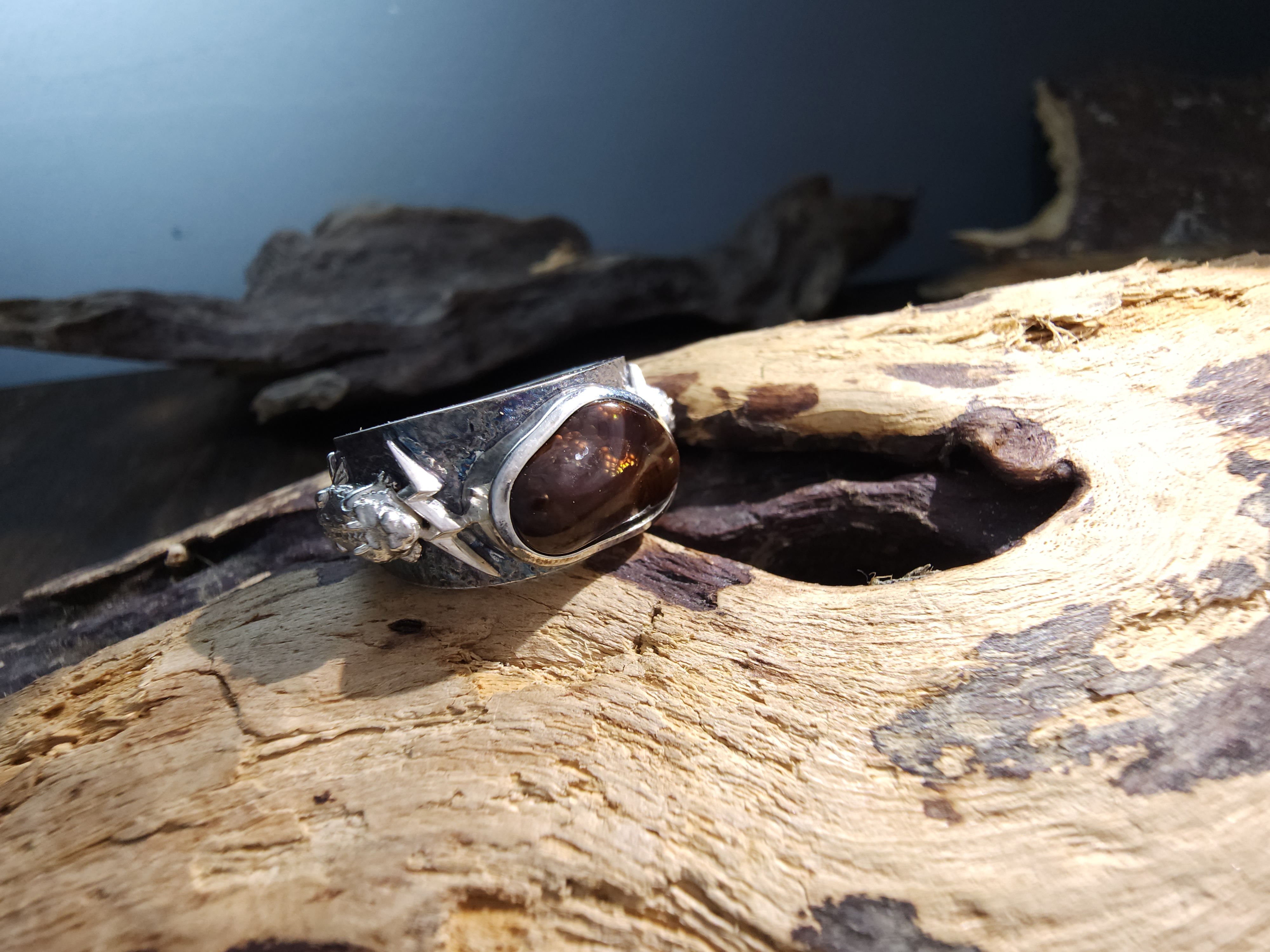 *Black Venom Jewelry- Freedom & Prayer 純銀角蜥蜴戒鑲火瑪瑙