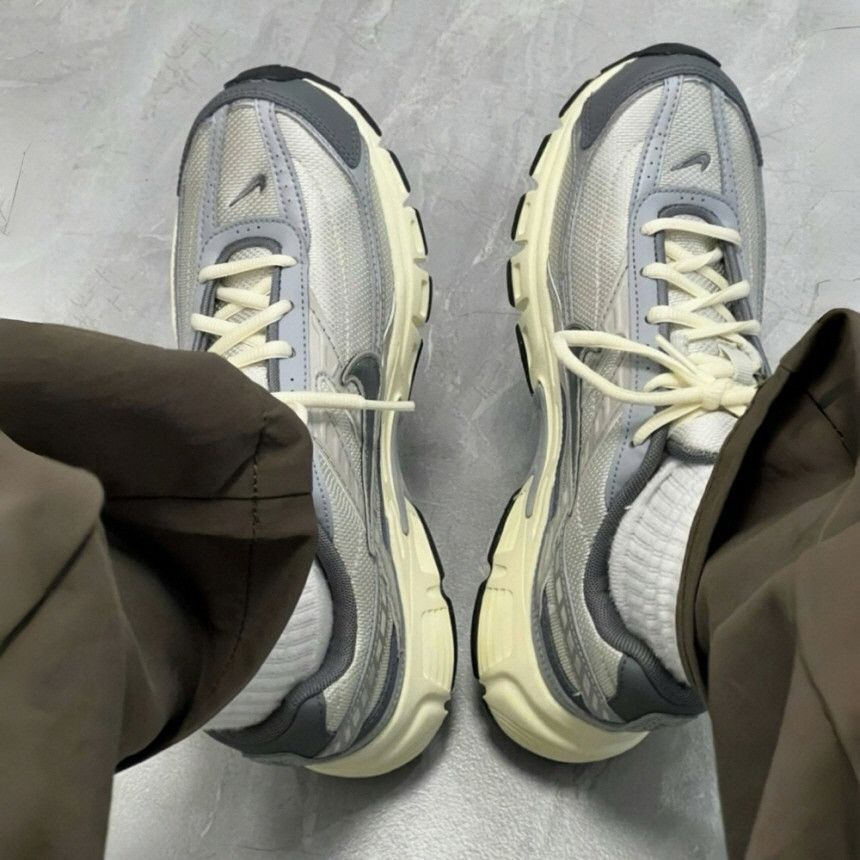 NIKE INITIATOR 灰奶油底復古慢跑鞋 [限時勁減!]