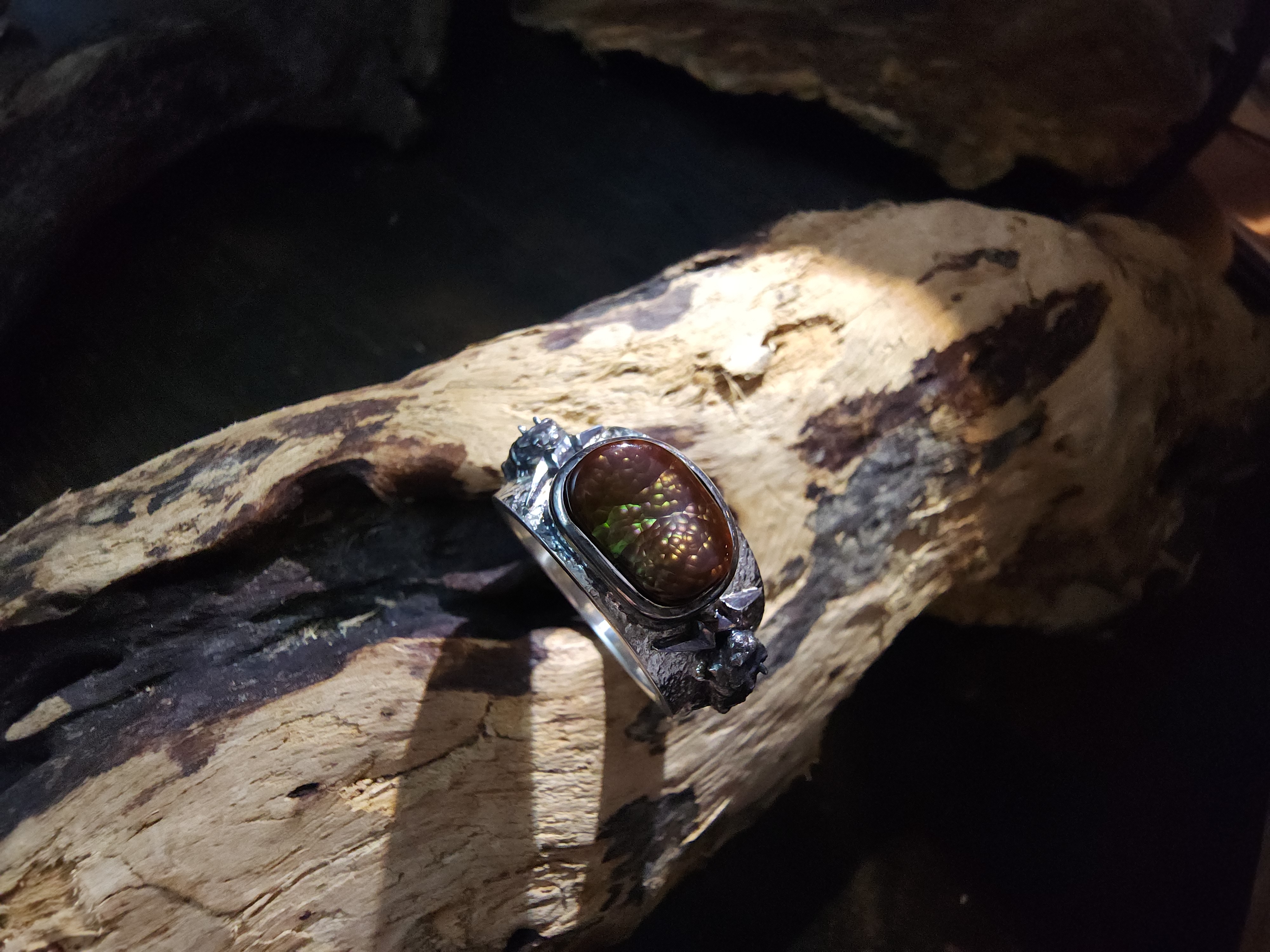 *Black Venom Jewelry- Freedom & Prayer 純銀角蜥蜴戒鑲火瑪瑙