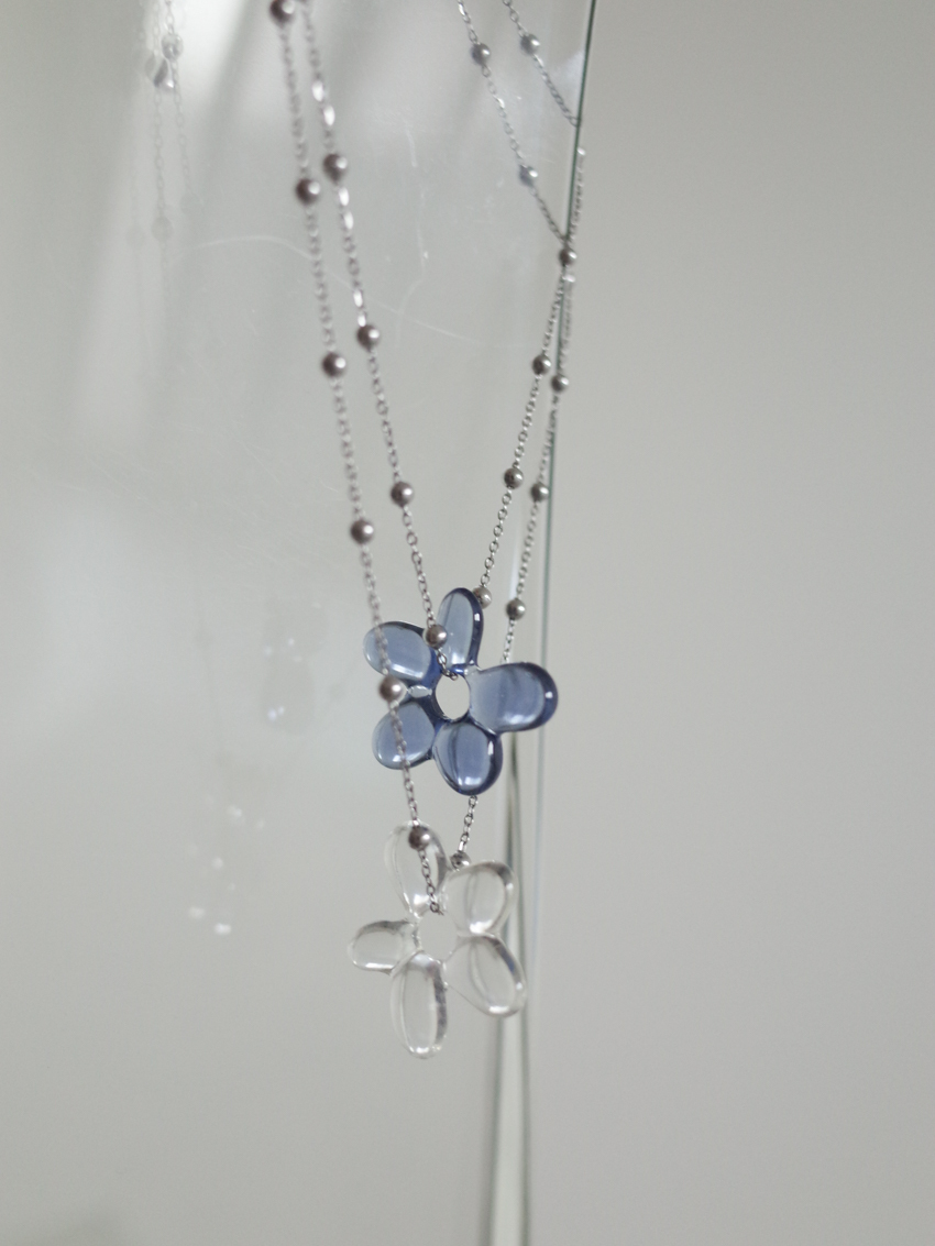 sheer floral pendant earrings/mini bead necklace