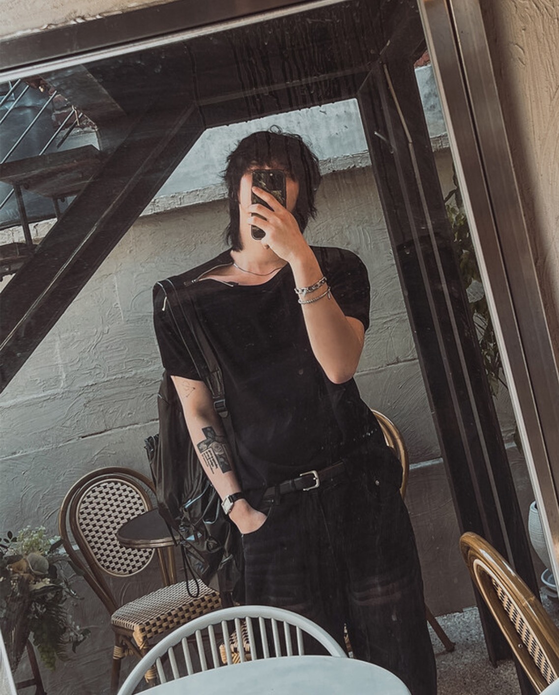 肩膀斜拉鍊短袖上衣