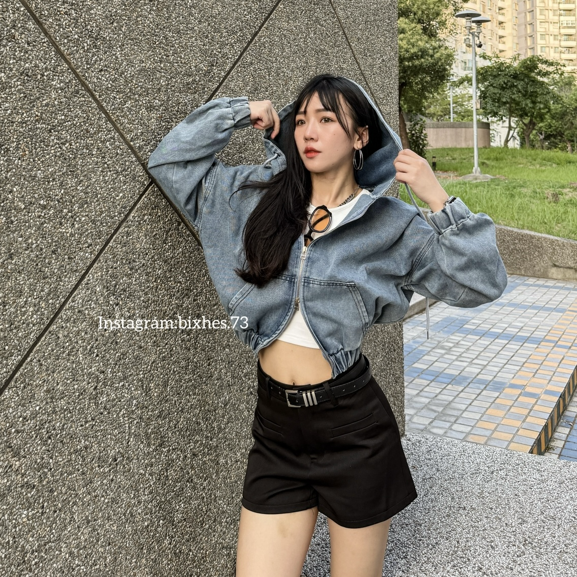 連帽牛仔短版外套(F00063)