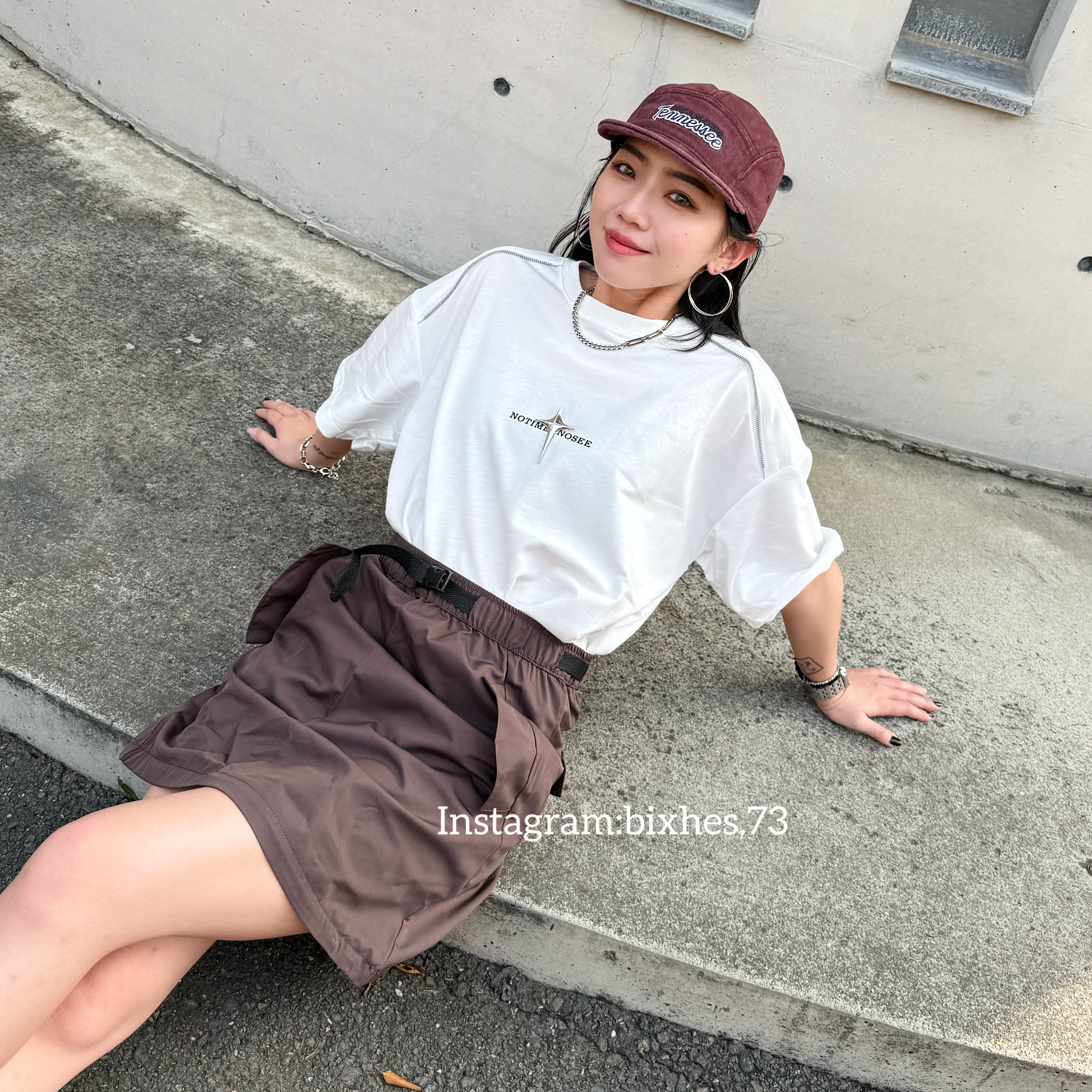 金屬造型小字寬鬆短T(A00106)