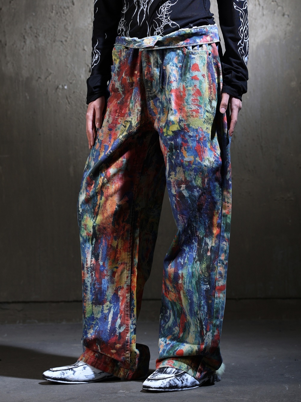 彩色印花寬牛仔褲