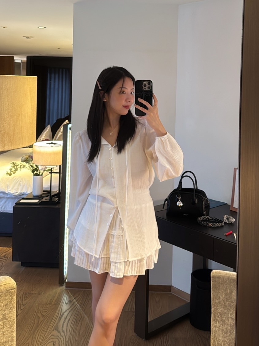 M31 浪漫蓬蓬袖上衣 (白)