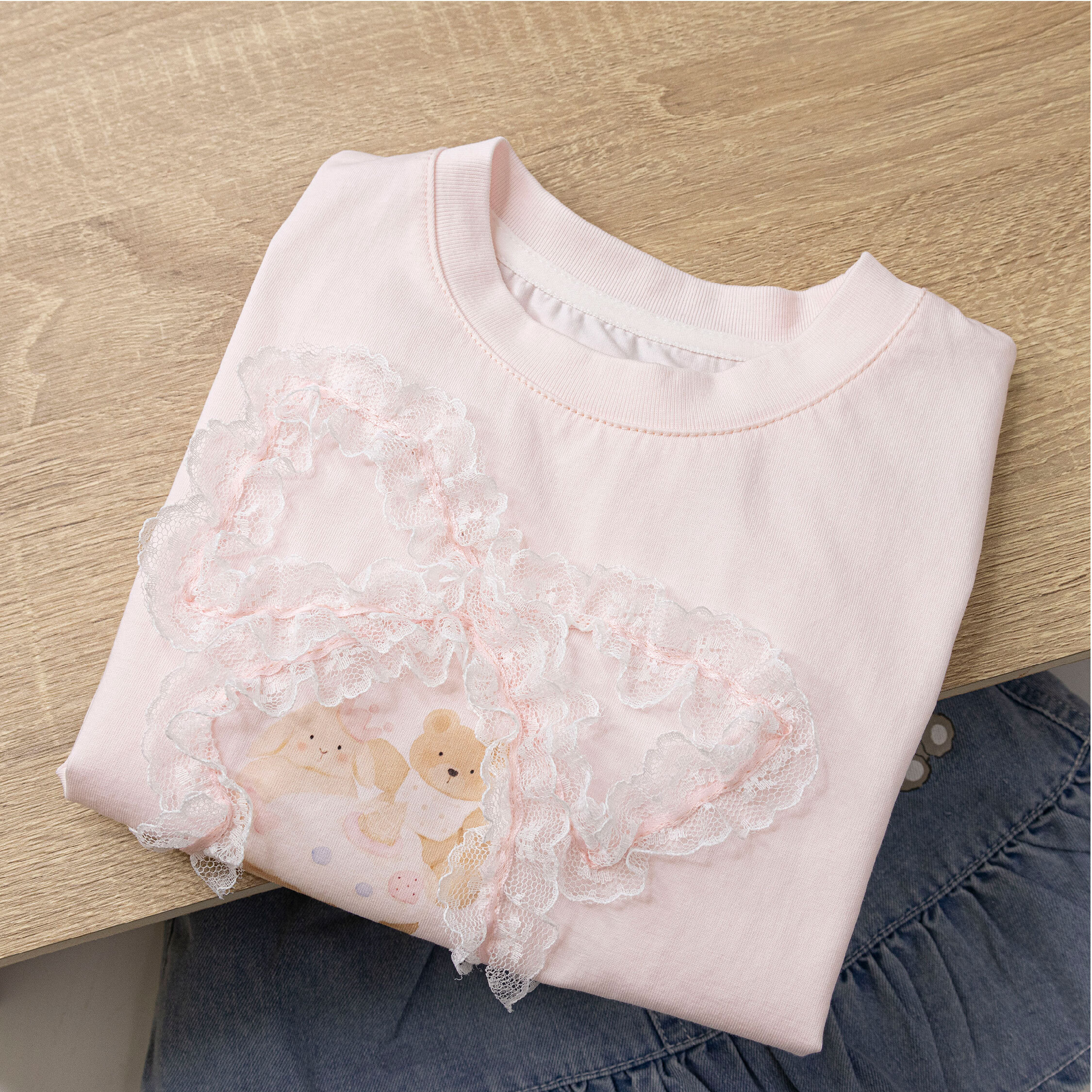 兔兔熊熊吃蛋糕蕾絲蝴蝶結上衣/短T (H50487)