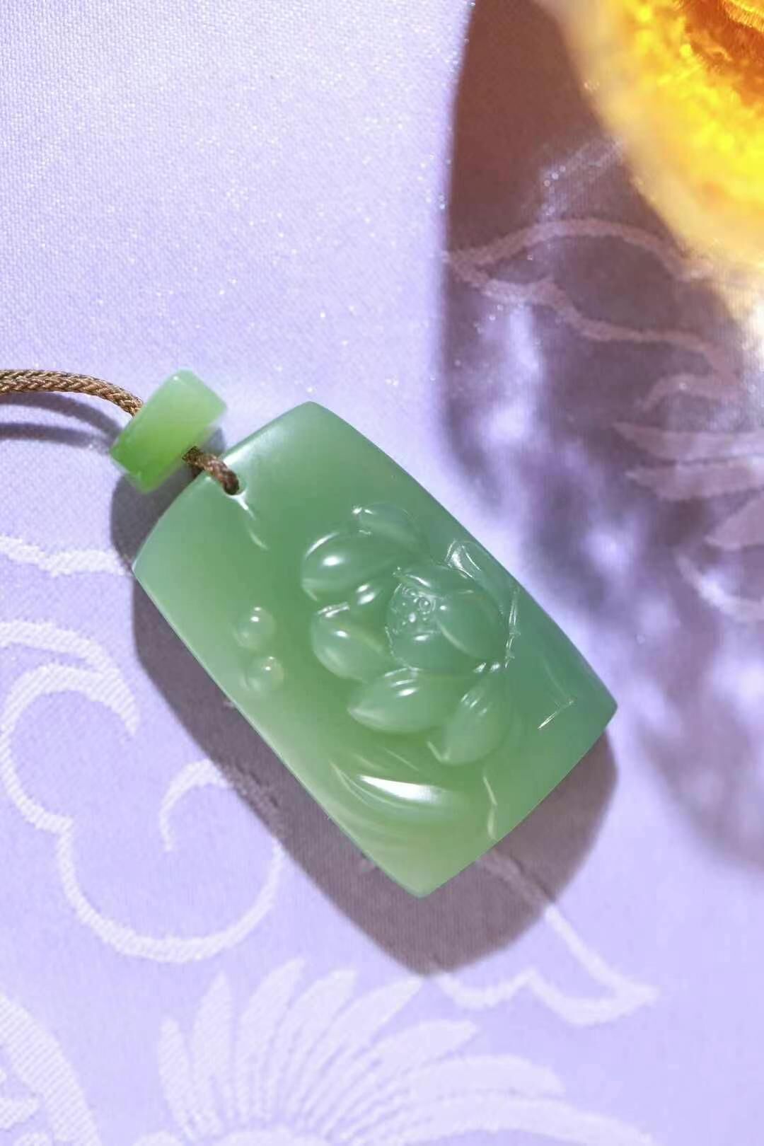 42474 和田玉青荷鯉夢