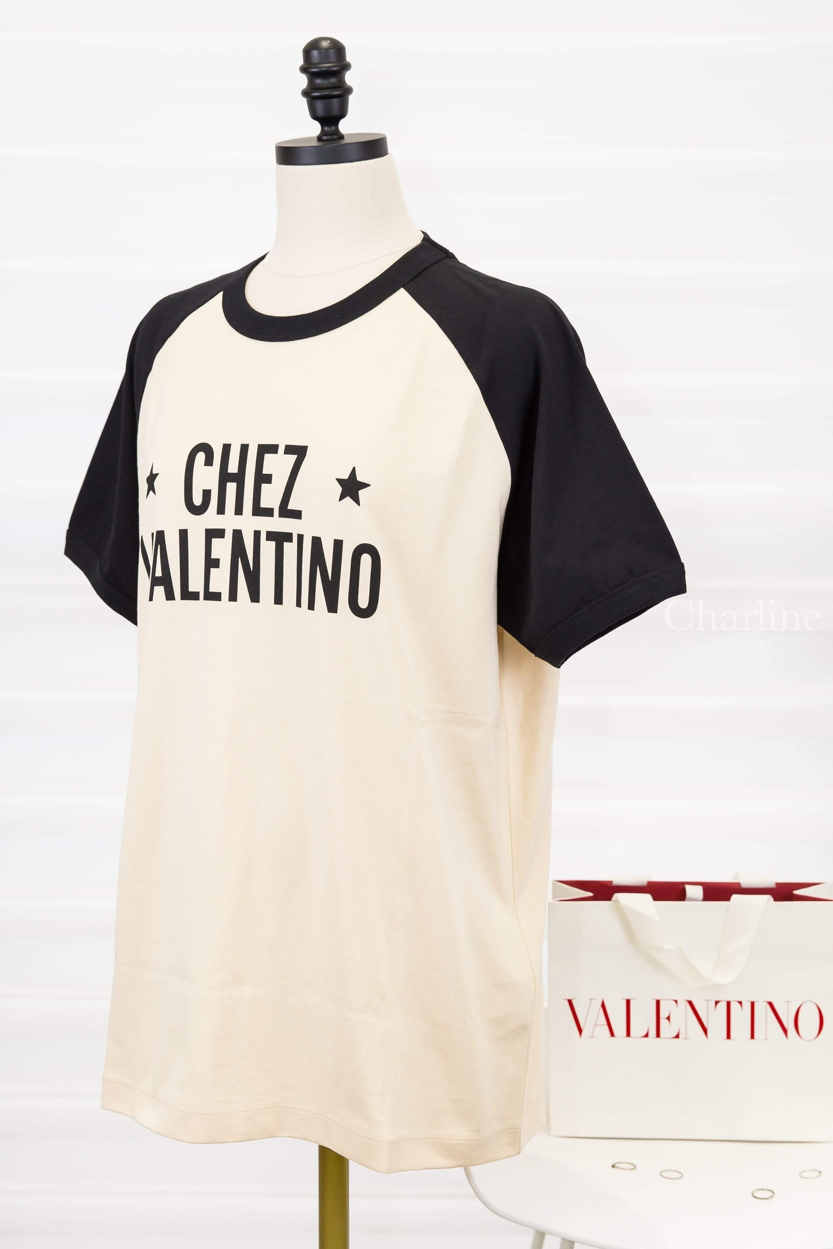 Valentino Cotton T-shirt With Chez Valentino Print 奶油白拼黑色星星標語印花短袖棉T-Charline Boutique 精品代購