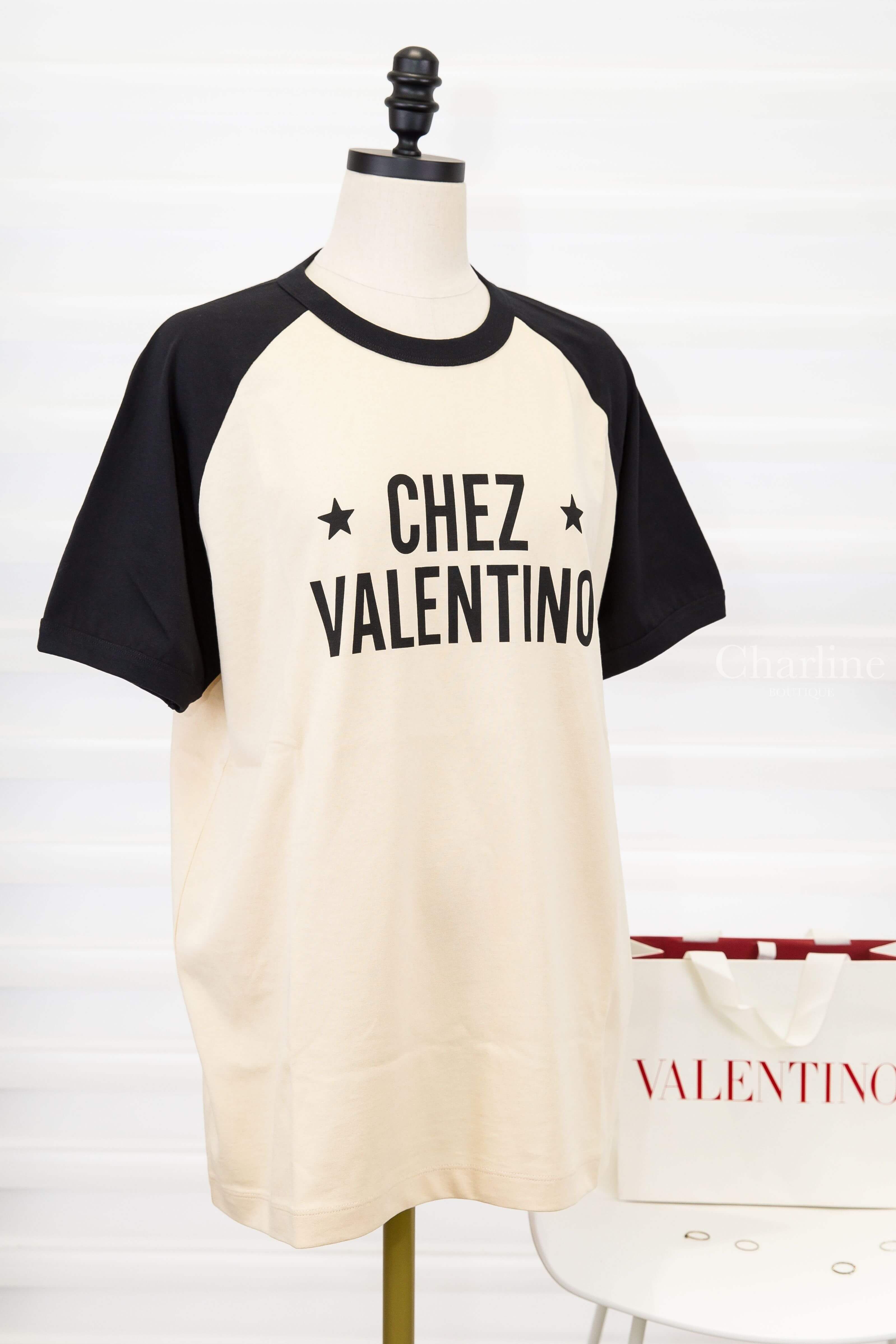 Valentino Cotton T-shirt With Chez Valentino Print 奶油白拼黑色星星標語印花短袖棉T-Charline Boutique 精品代購