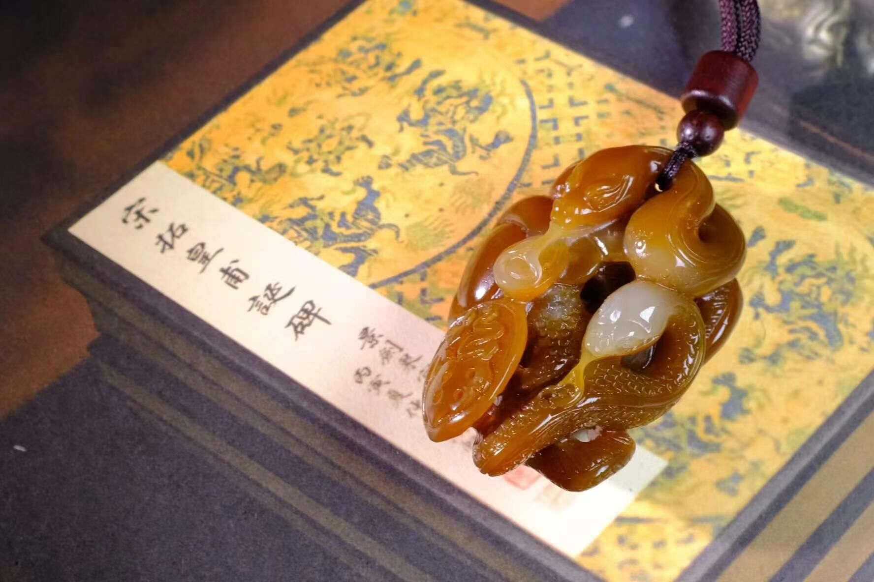 和田玉蛇掛件,天然和田玉軟玉