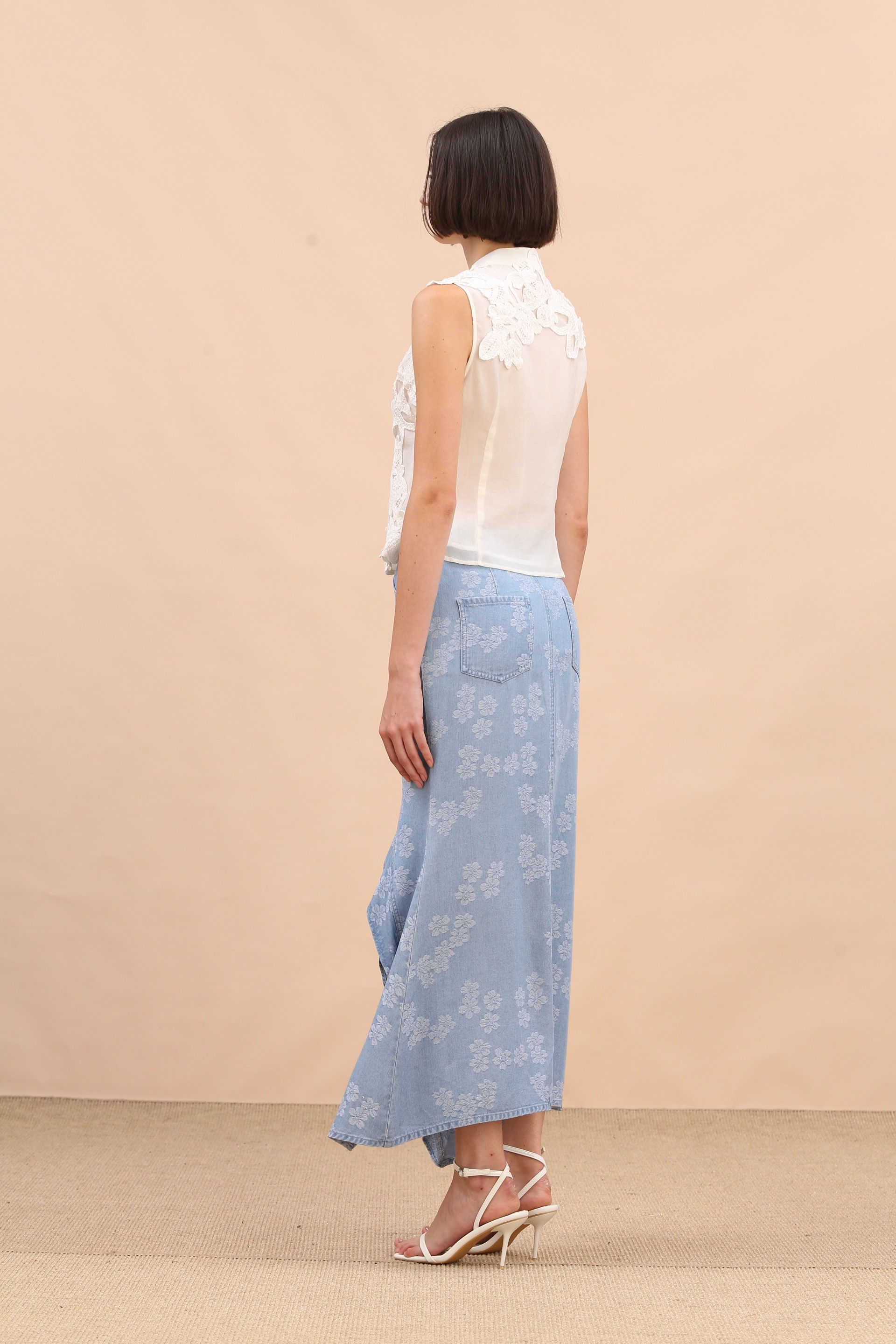 BE10162A1 新中式無袖刺繡上衣