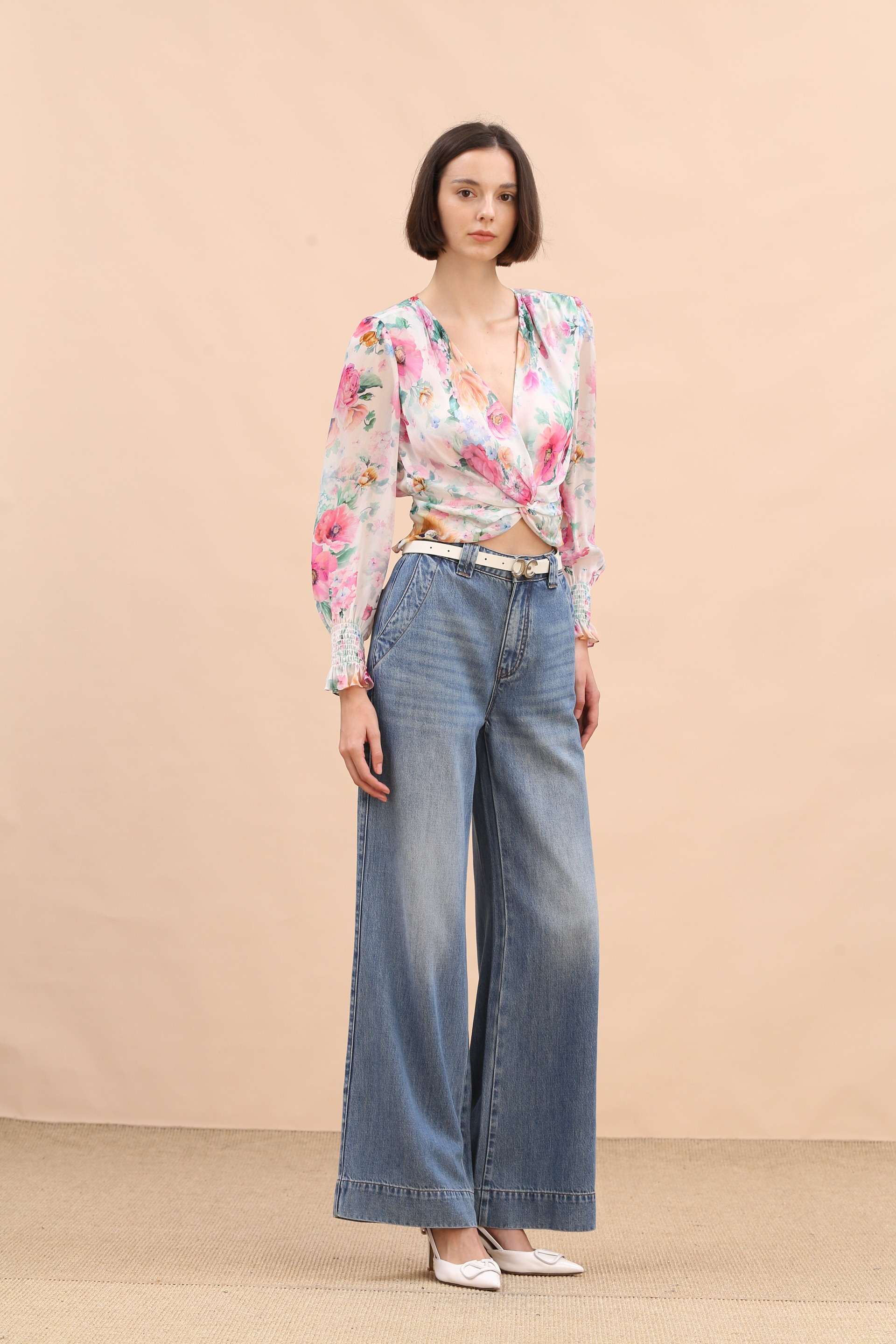 BE10172A1 玫瑰大V雪紡長袖