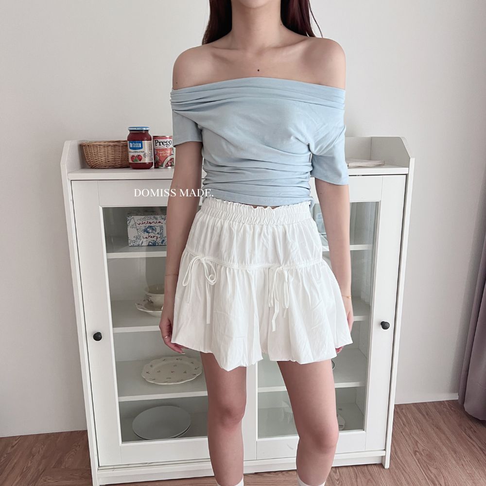 【DOMISS自訂】水滴垂領抓皺親膚短T 莫代爾棉露肩上衣-4色(現貨)